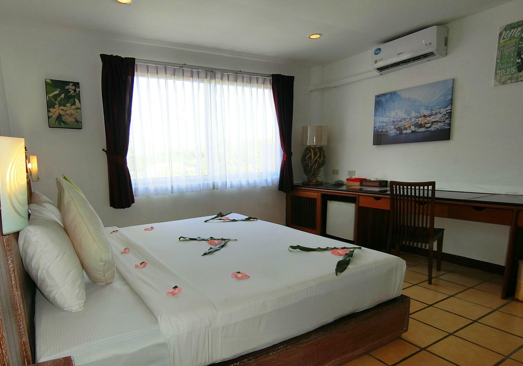 Family Room King Size Bed