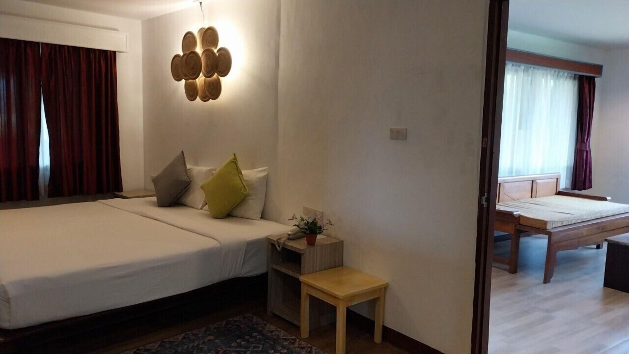 Family Room King Size Bed