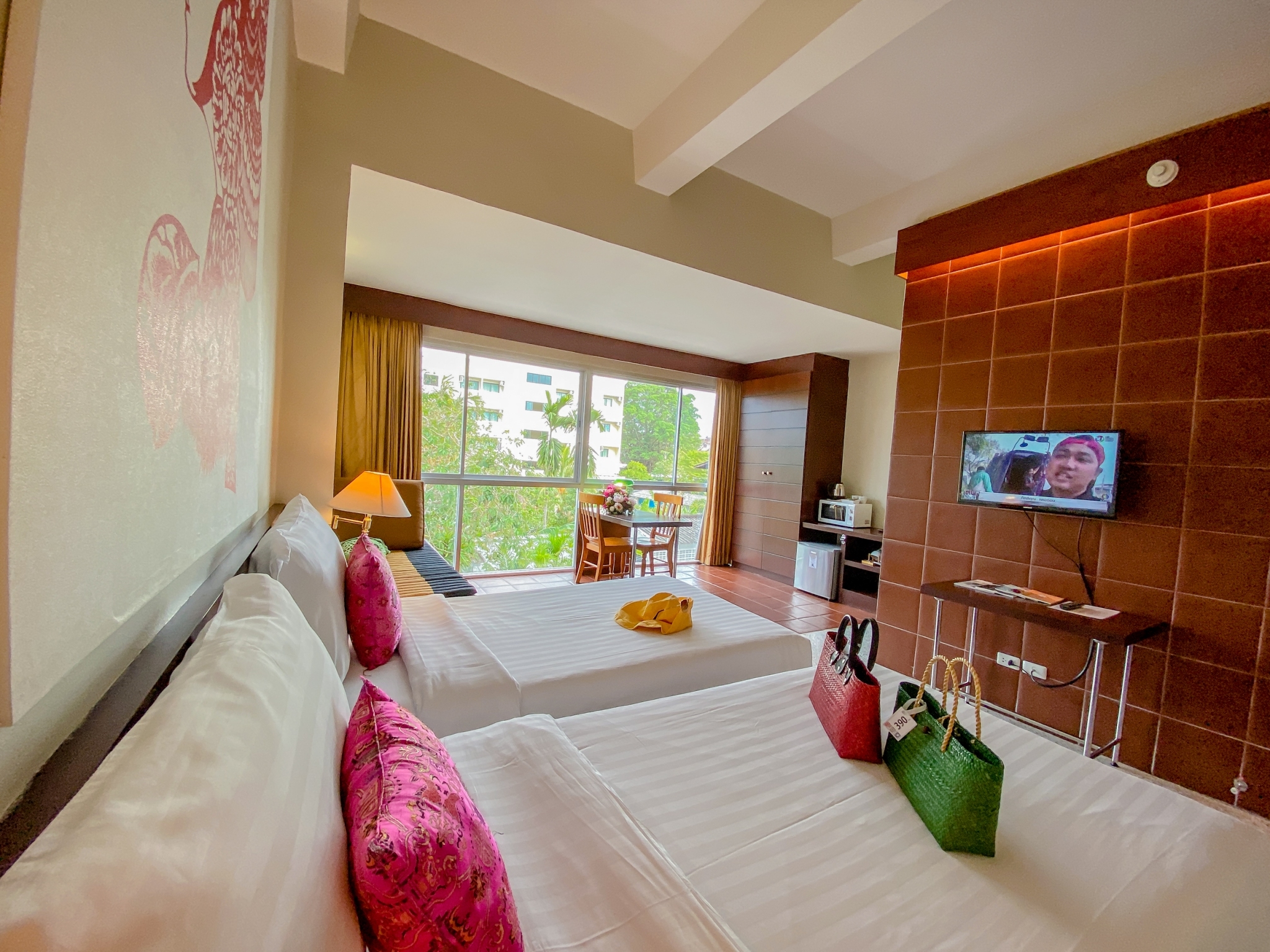 Double or Twin Deluxe