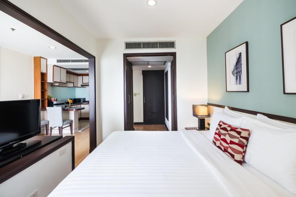 Suite City View