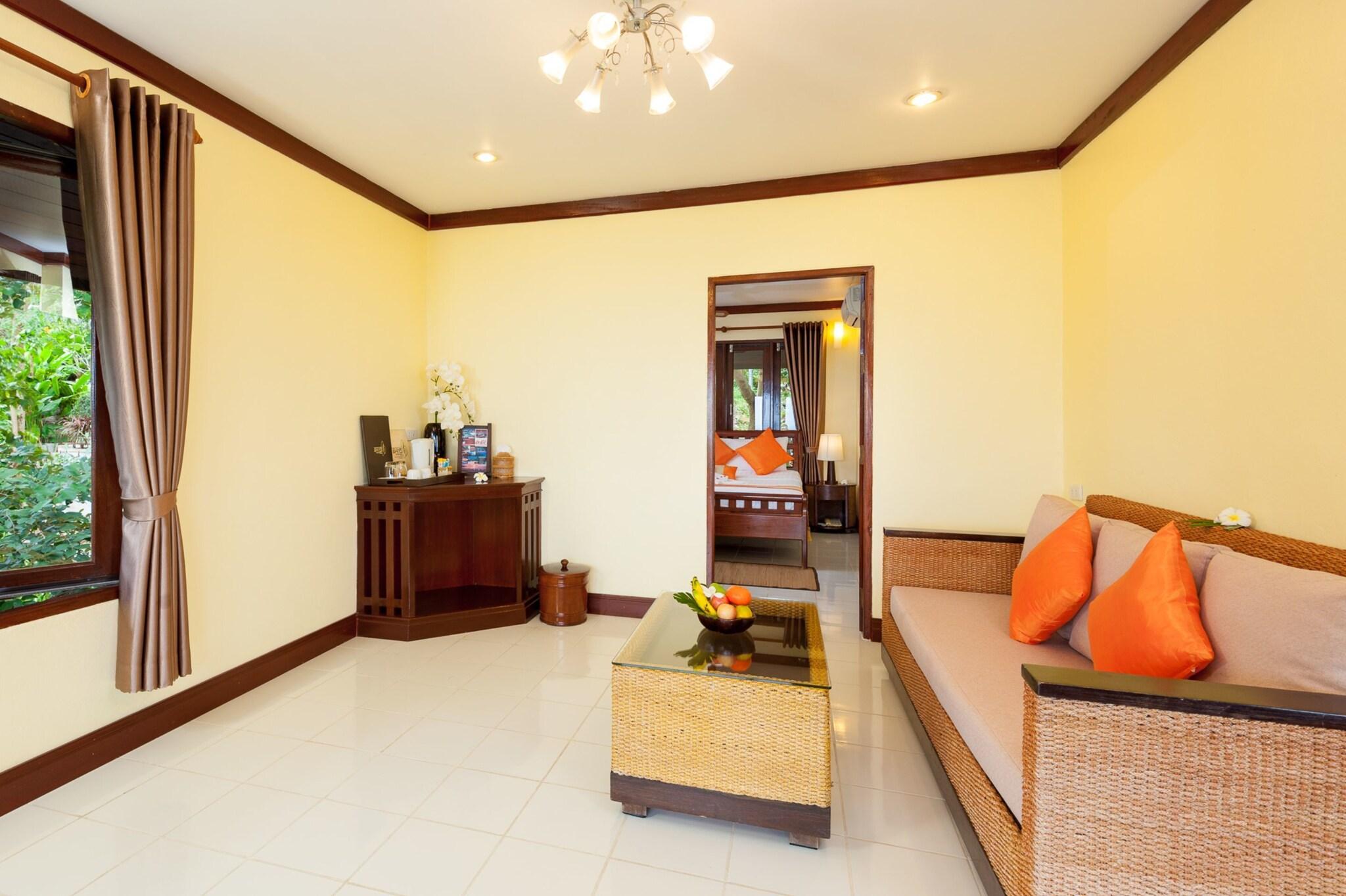 Twin Deluxe with Views