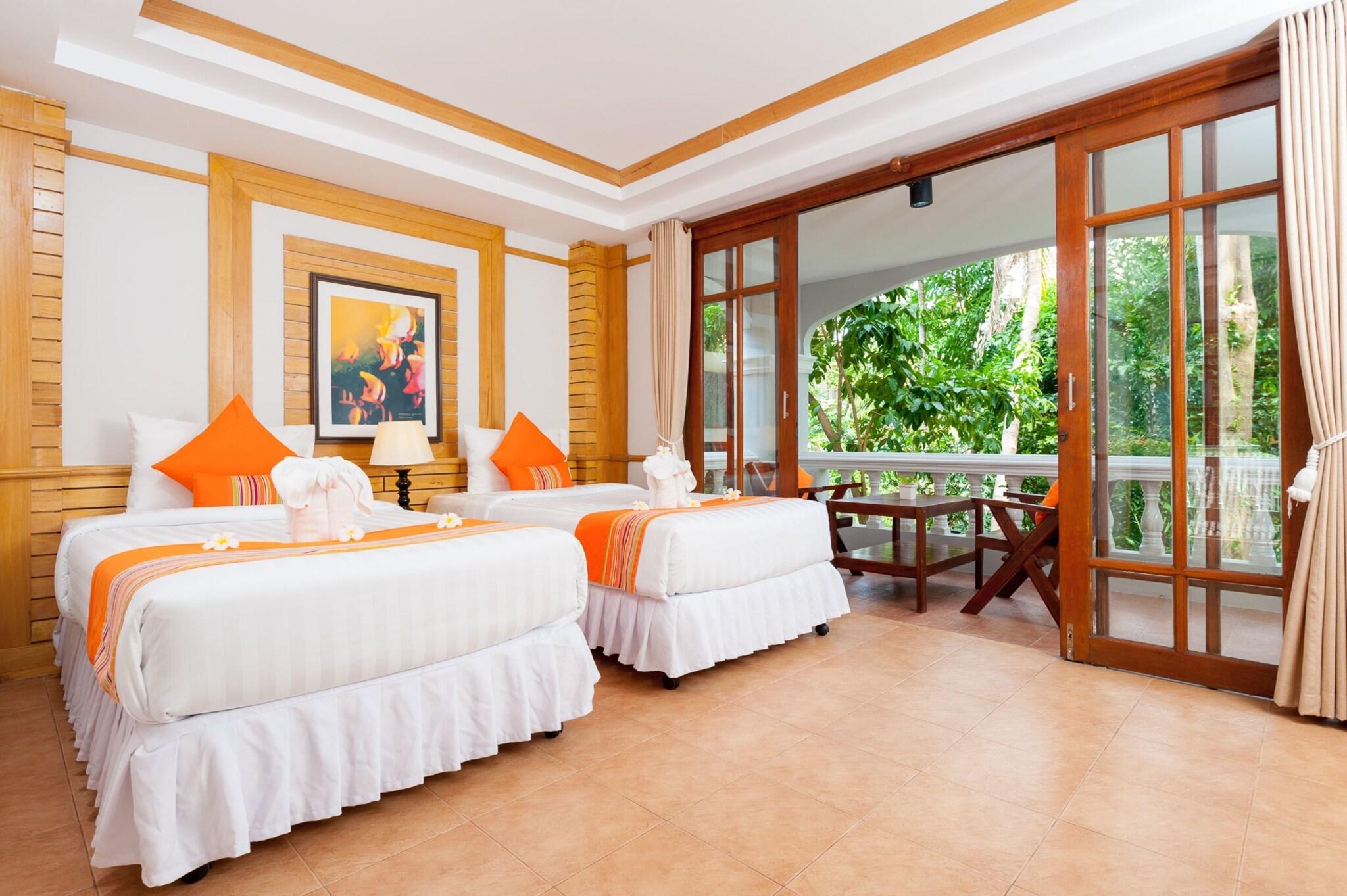 Twin Deluxe Garden View