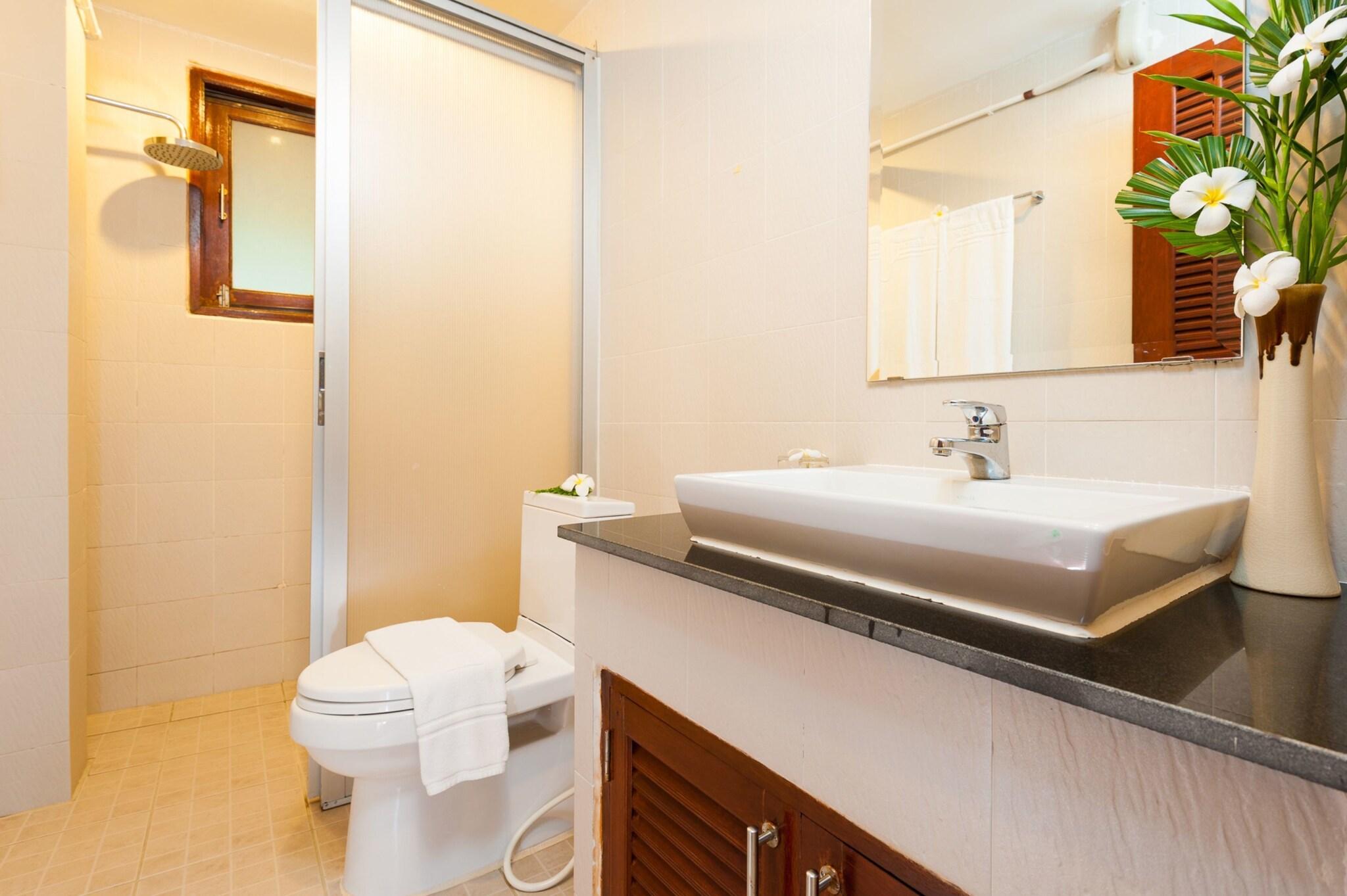 Twin Deluxe with Views