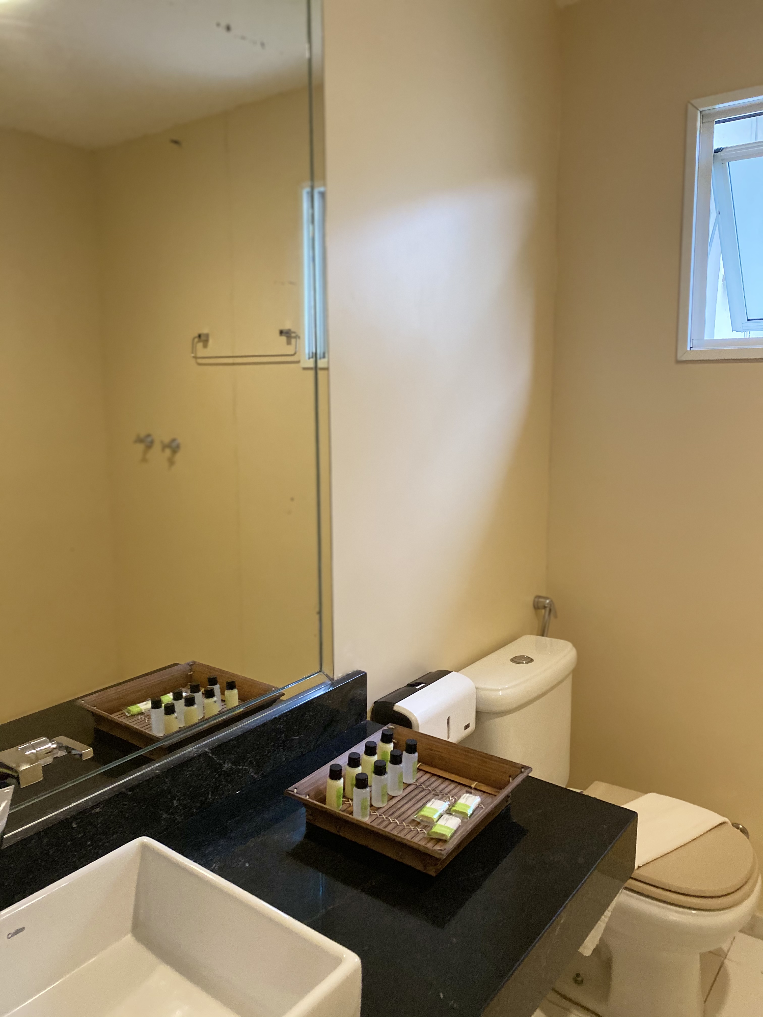 Apartment Connecting Room