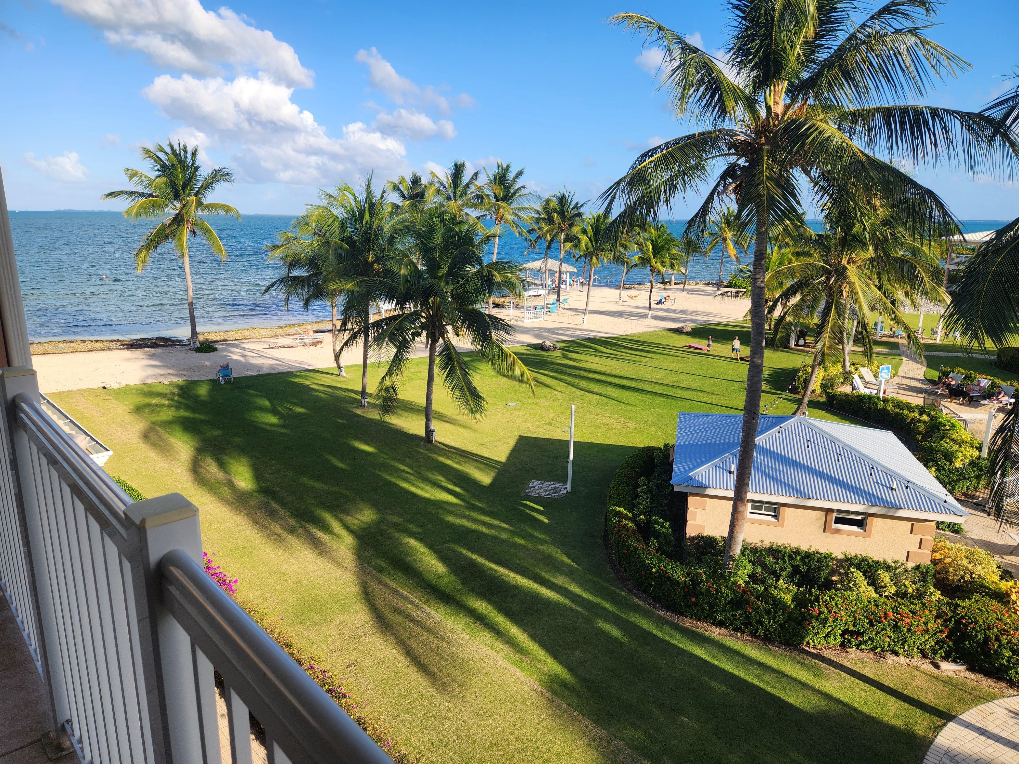 Suite Ocean View King Bed