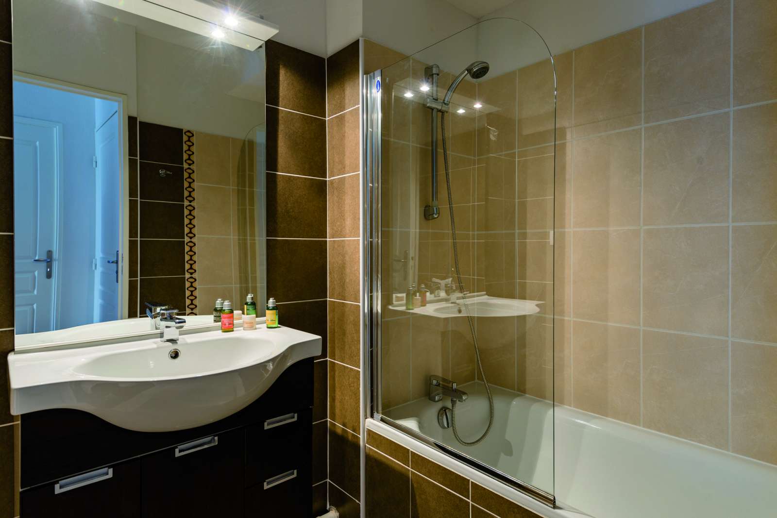 Apartment Capacity 8 Two Bedrooms