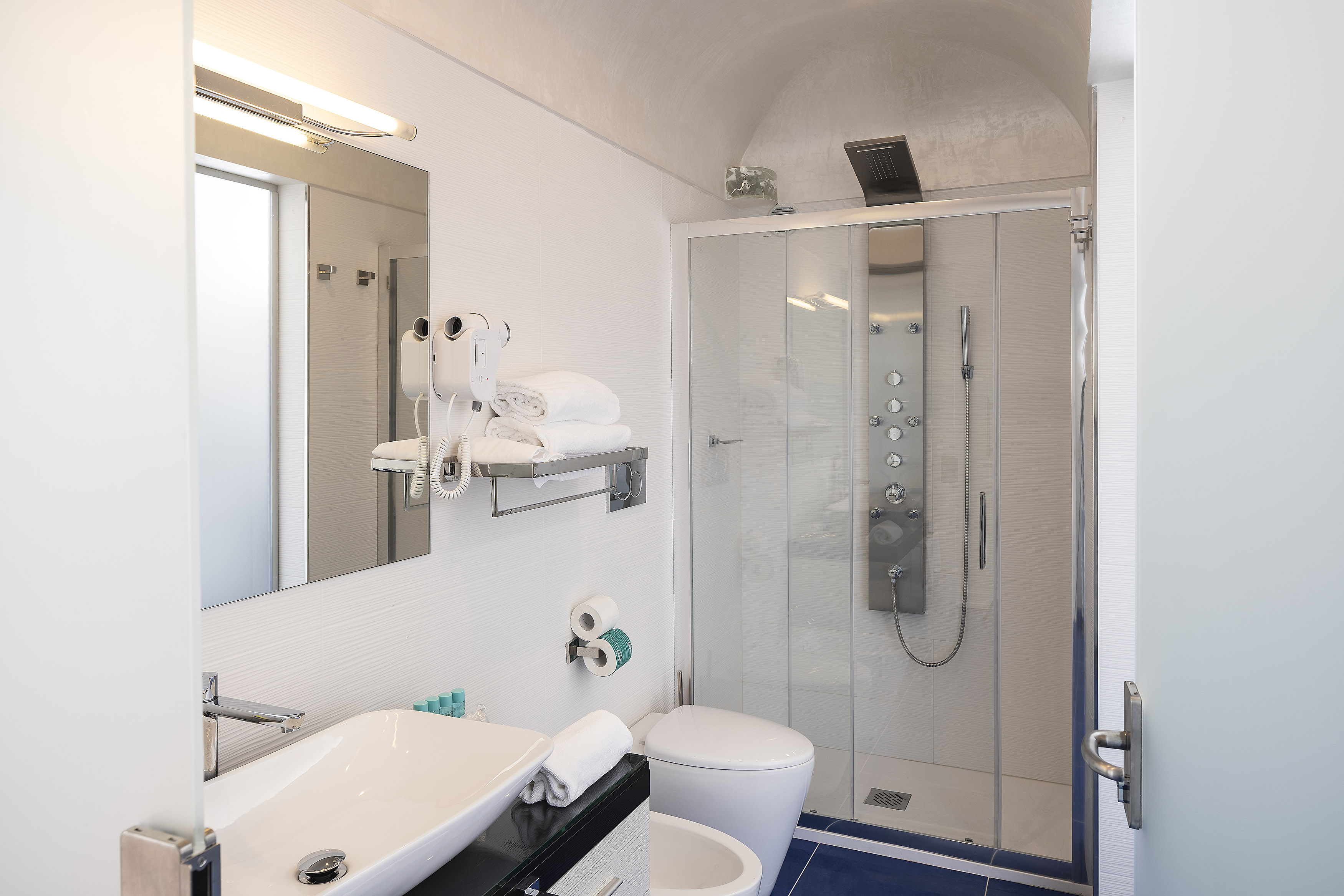 Suite Deluxe One Bed