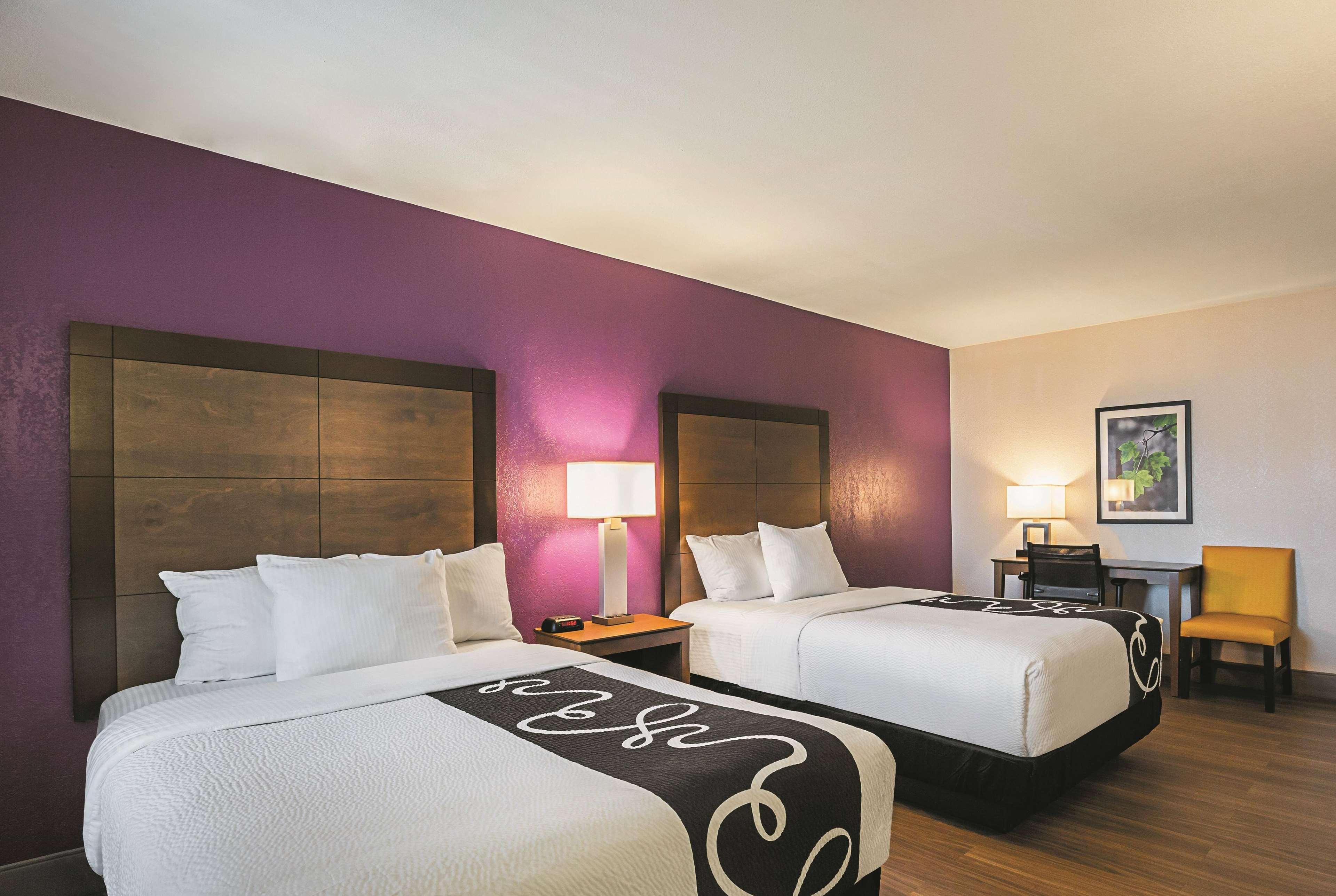 Room Two Double Beds Non Smoking