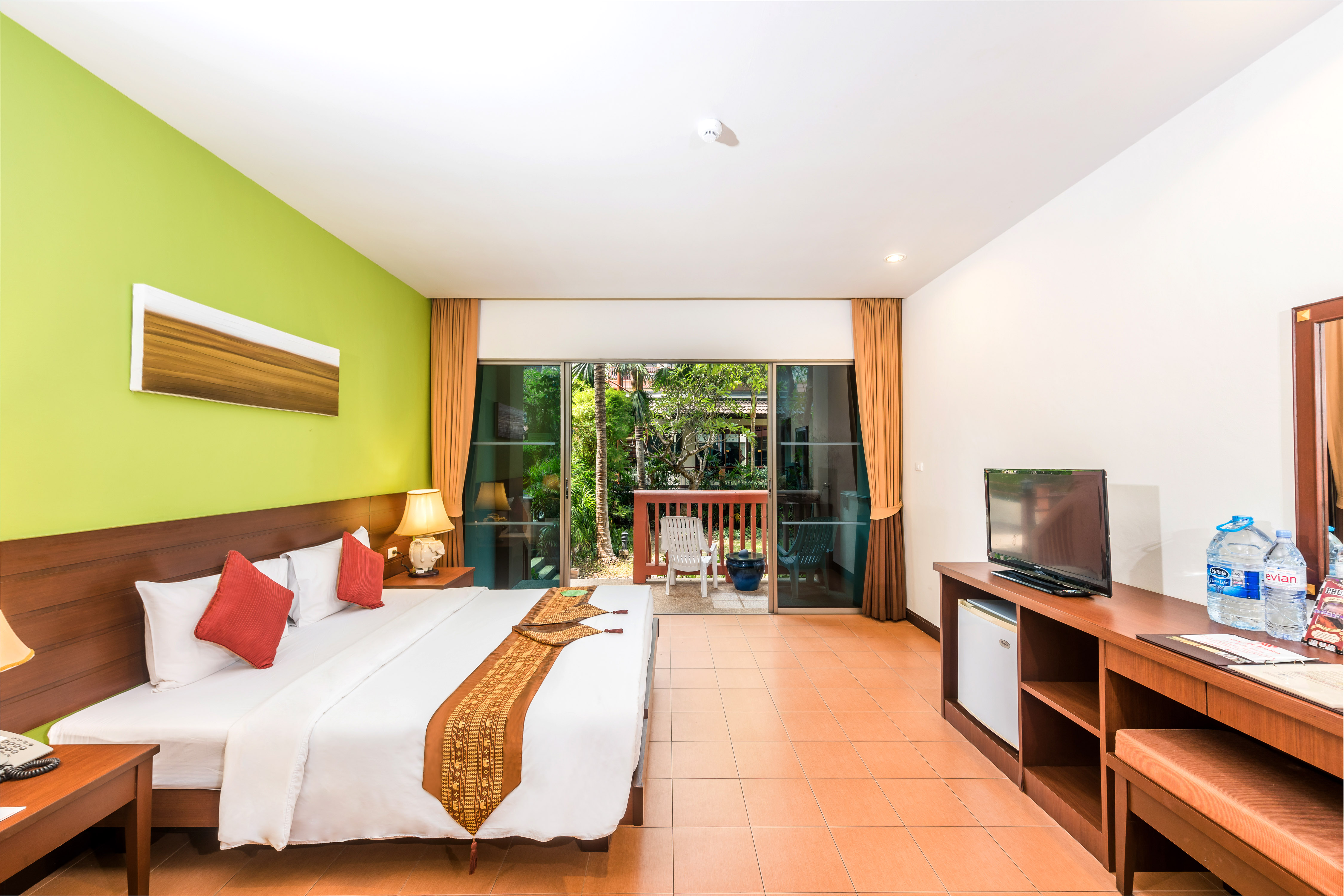 Double or Twin Standard