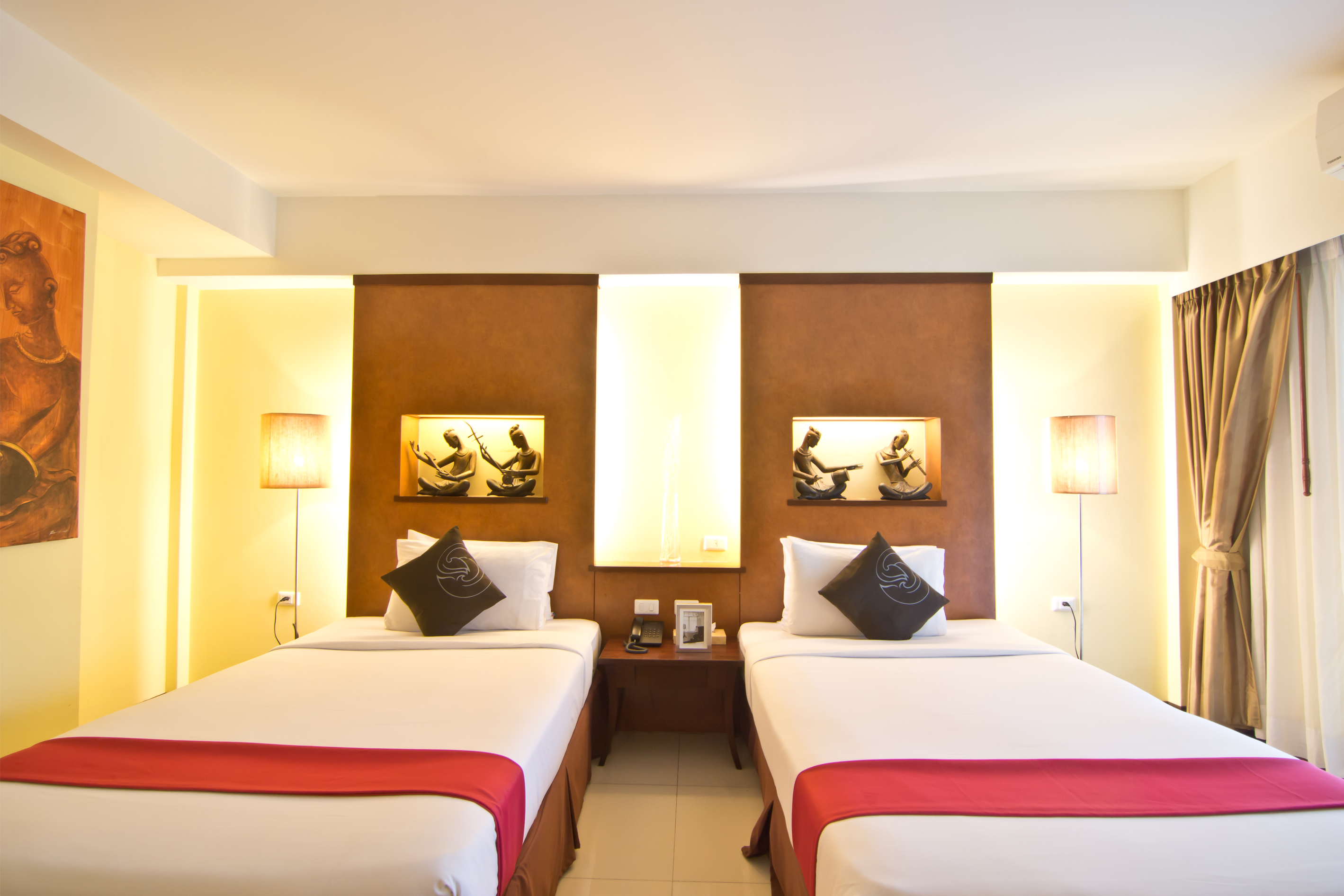 Double or Twin Deluxe