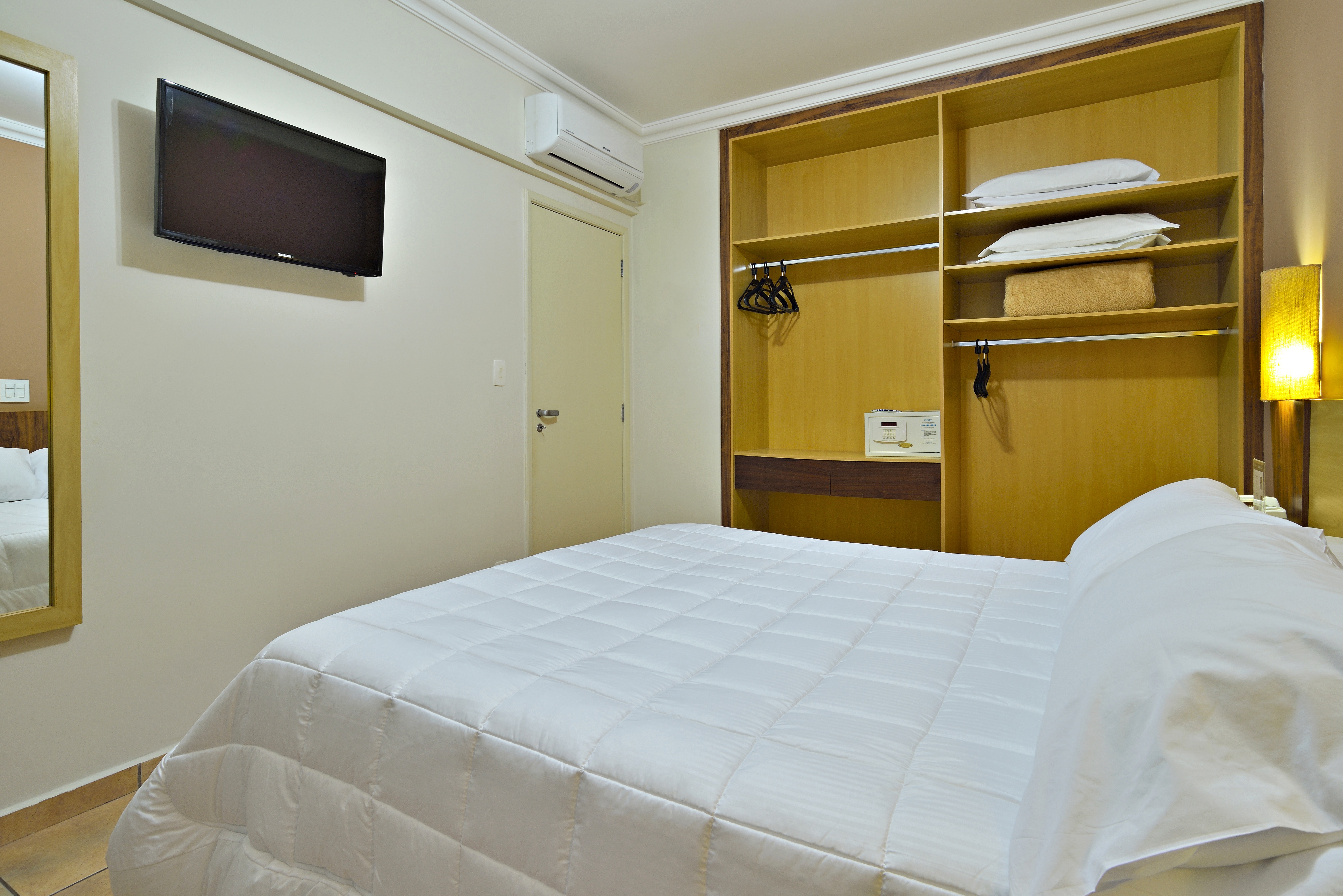 Apartment Capacity 2