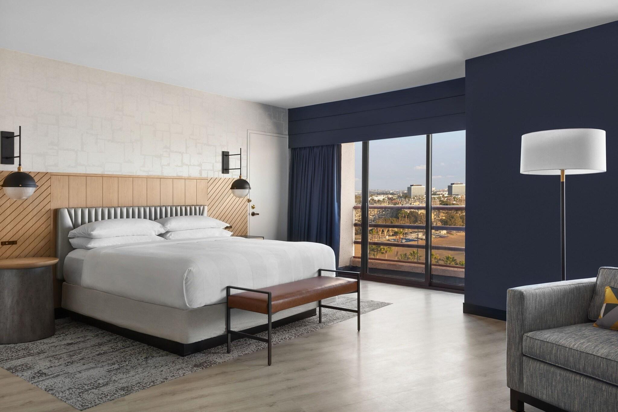 Double City View King Bed