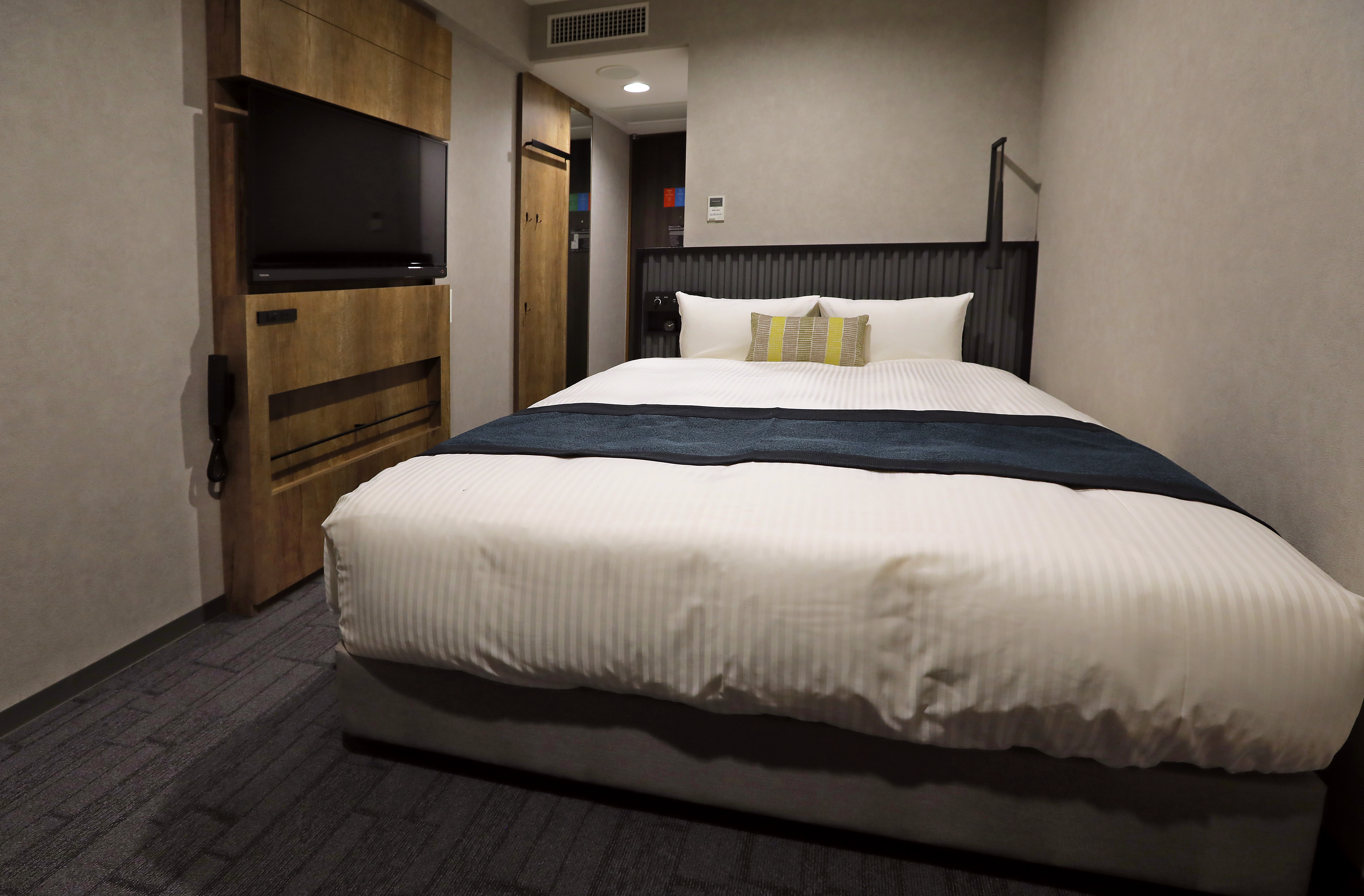 Double Superior Queen Bed