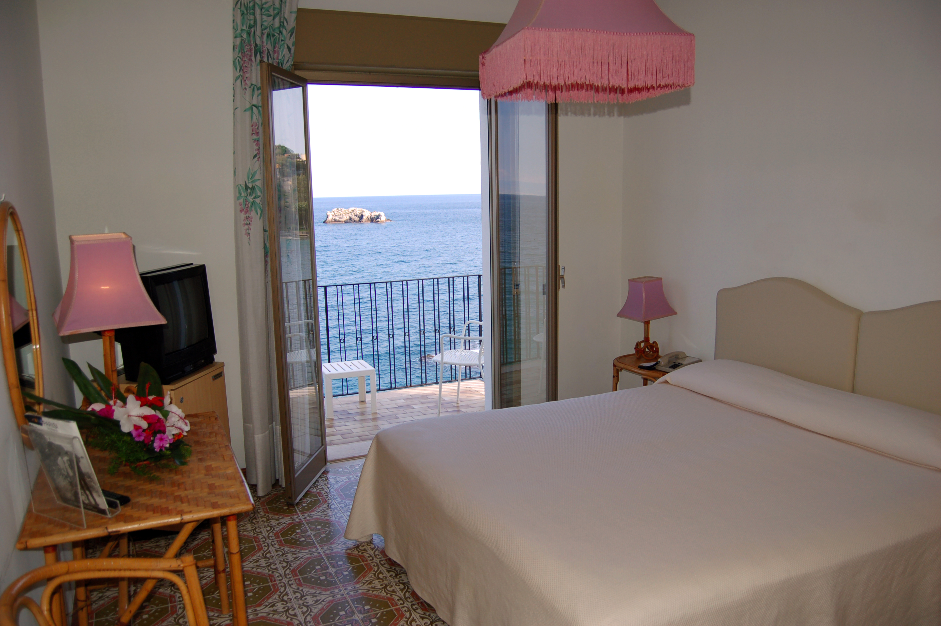 Double or Twin Superior