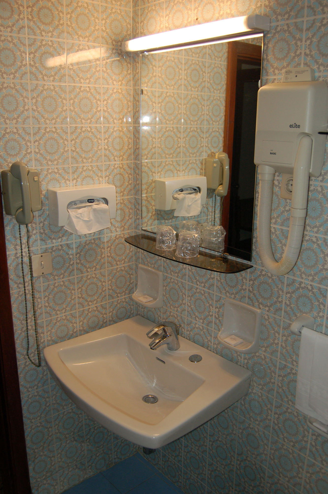 Double or Twin Standard