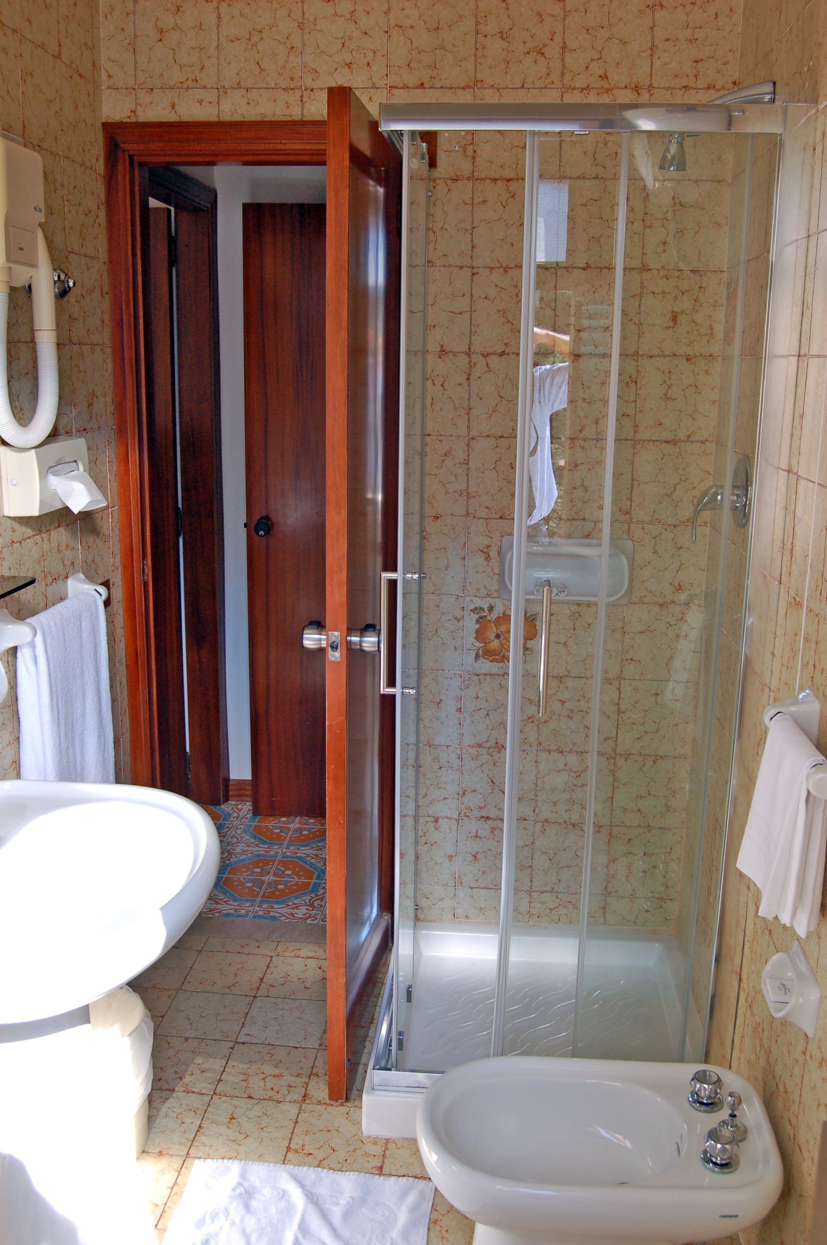 Double or Twin Superior