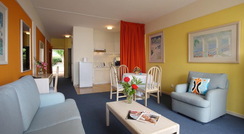 Junior Suite Sea View with Balcony