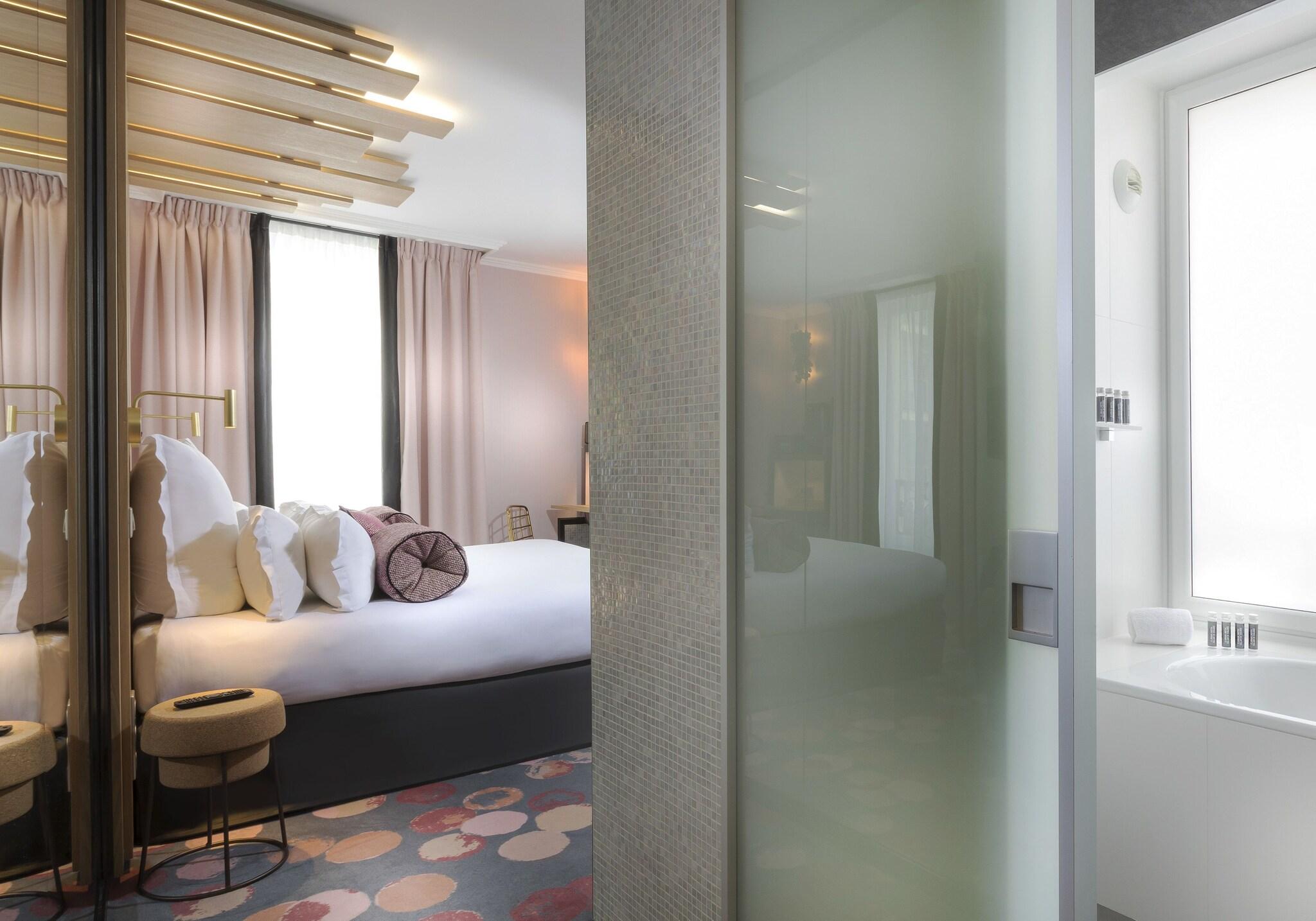 Family Room Connecting Room