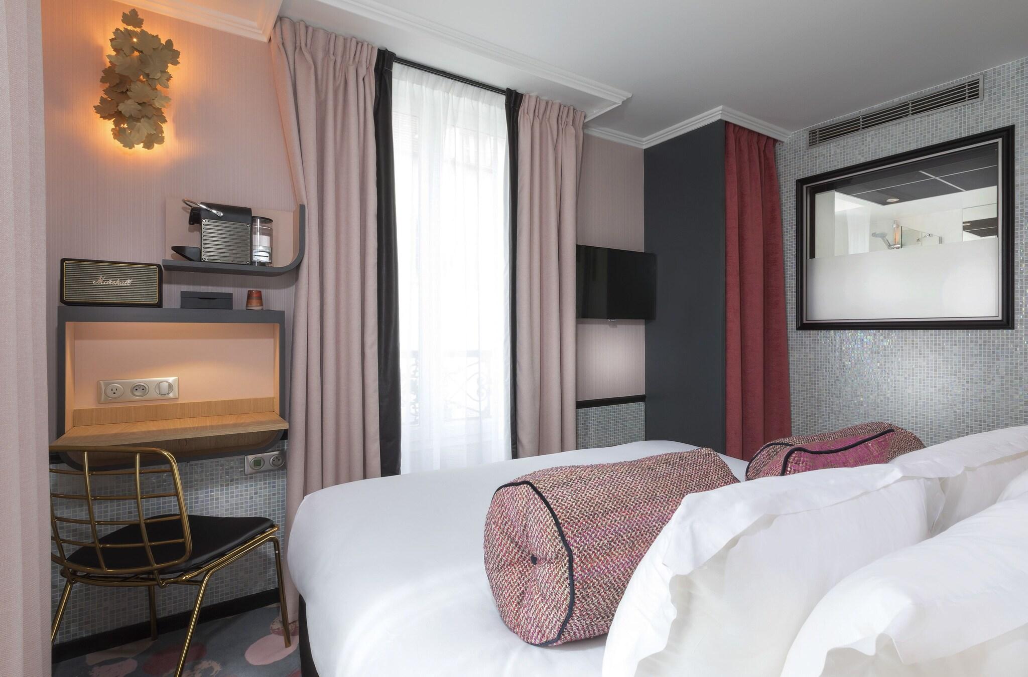 Double Queen Size Bed