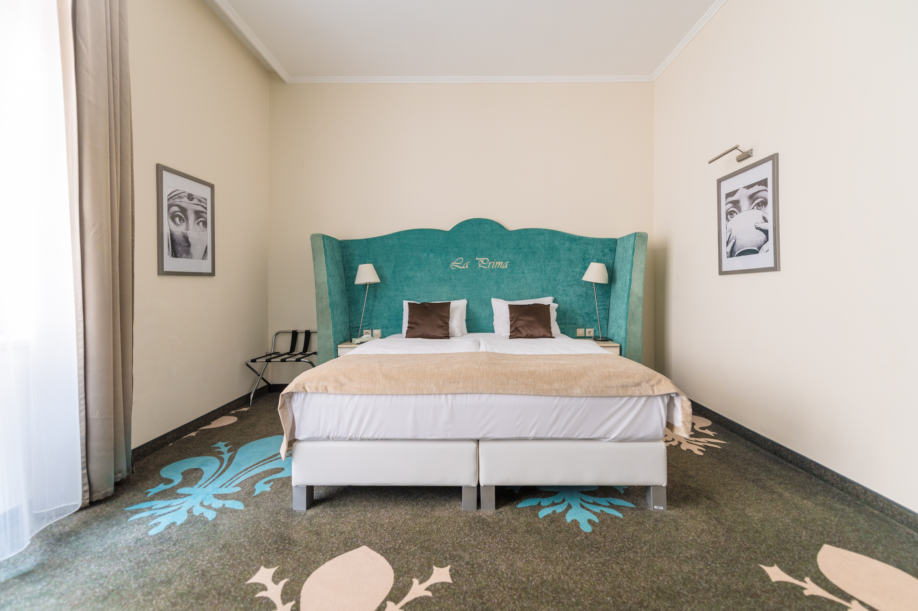 Double Deluxe Premium