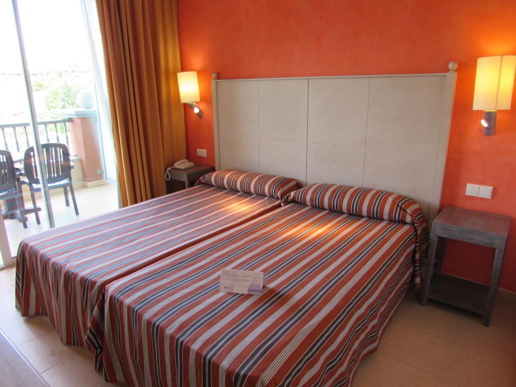 Double or Twin Standard