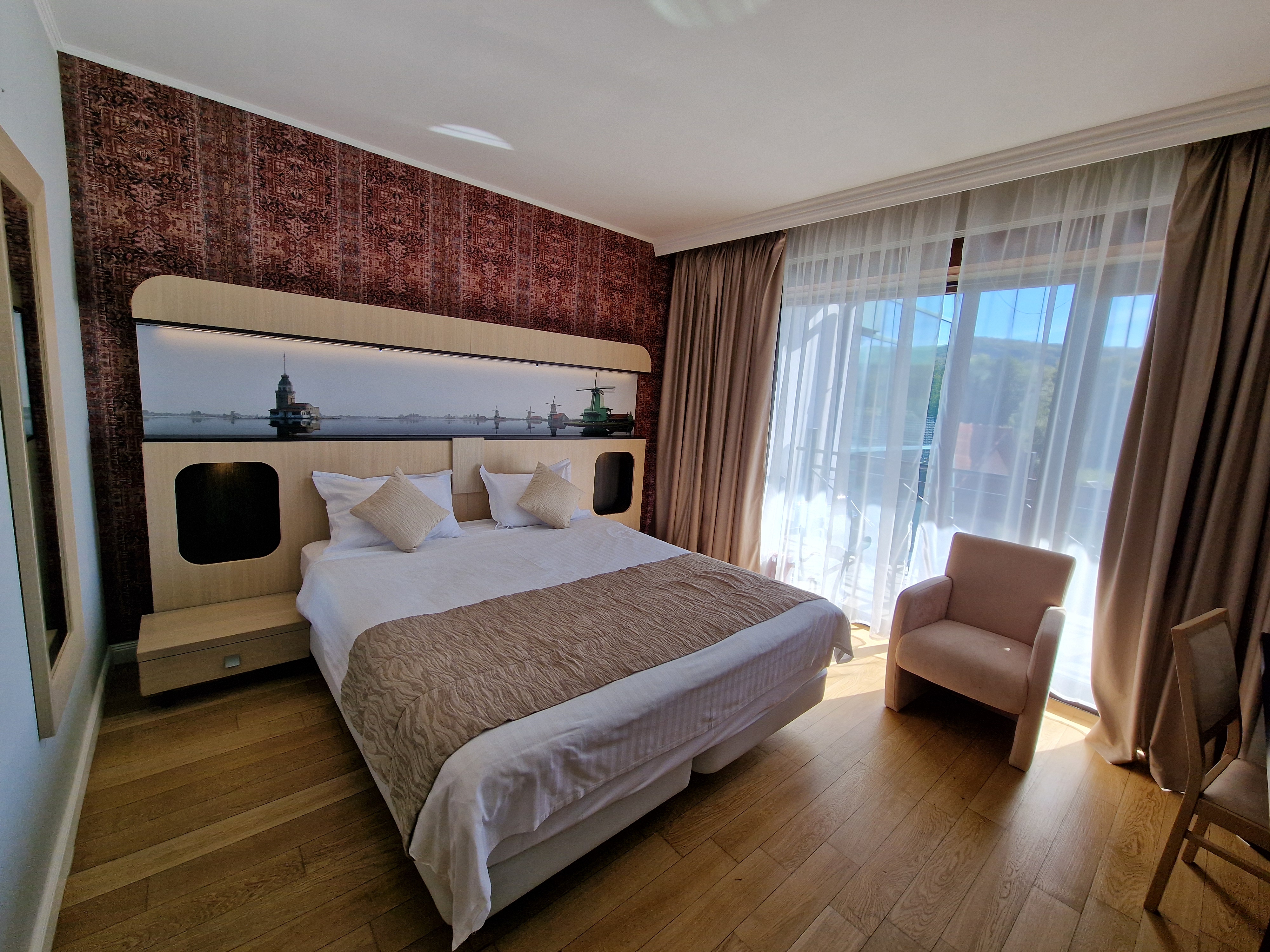 Double Single Superior with Balcony