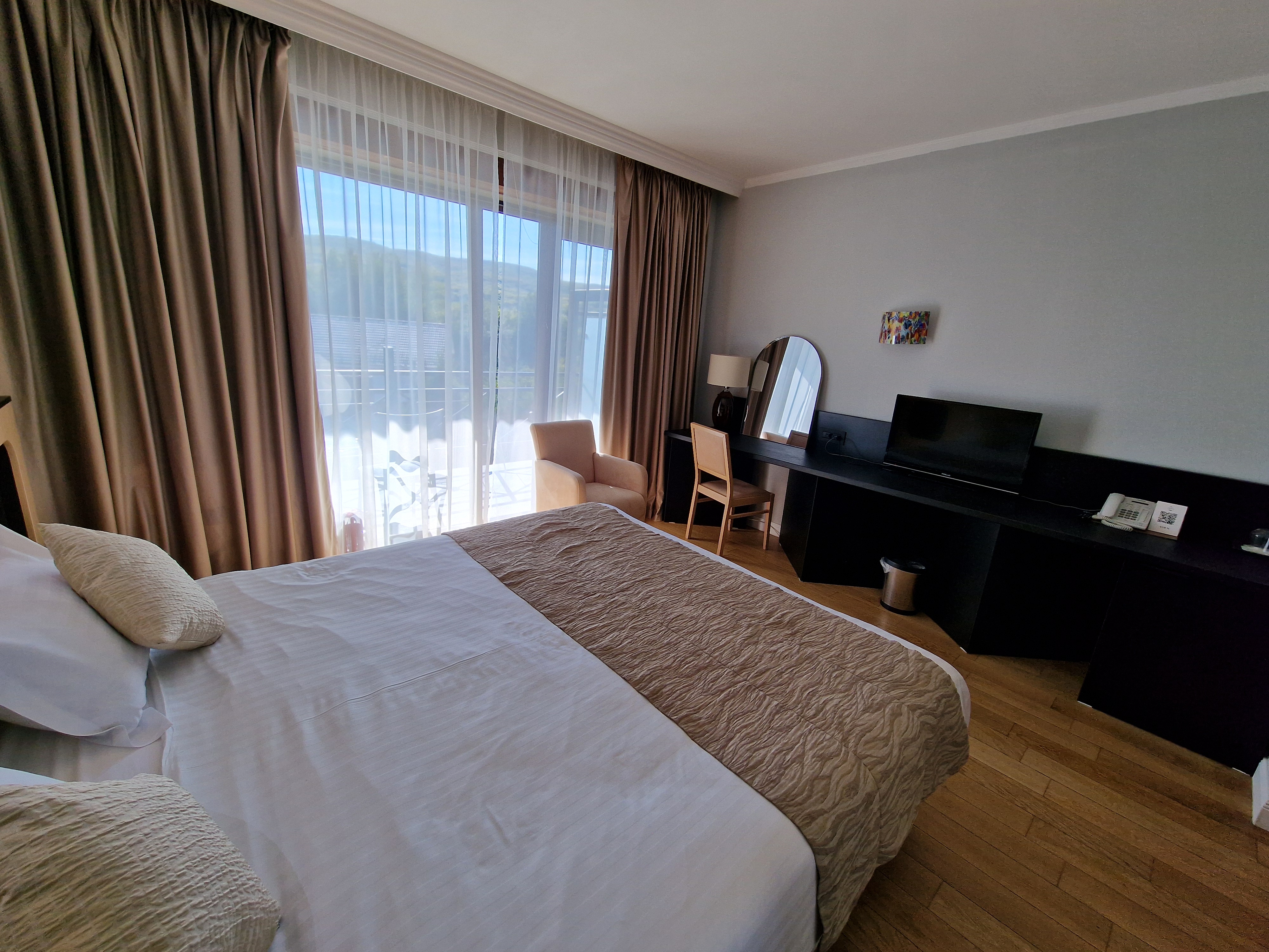 Double Single Superior with Balcony