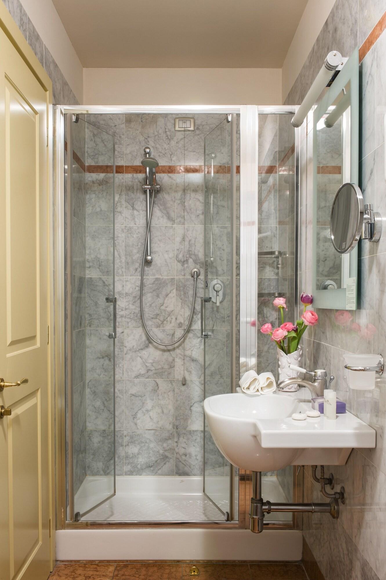 Family Room Three Beds