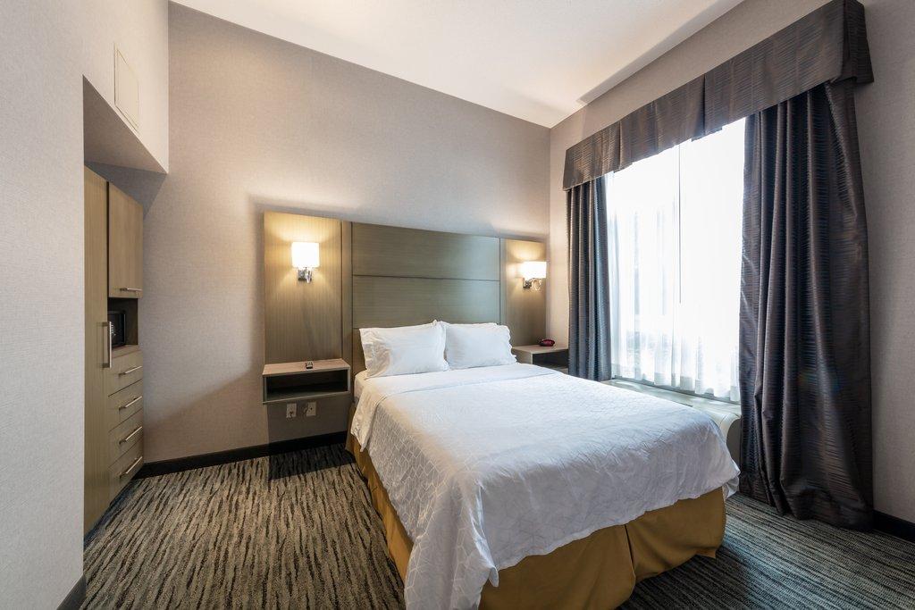 Suite Accessible-queen Size Bed