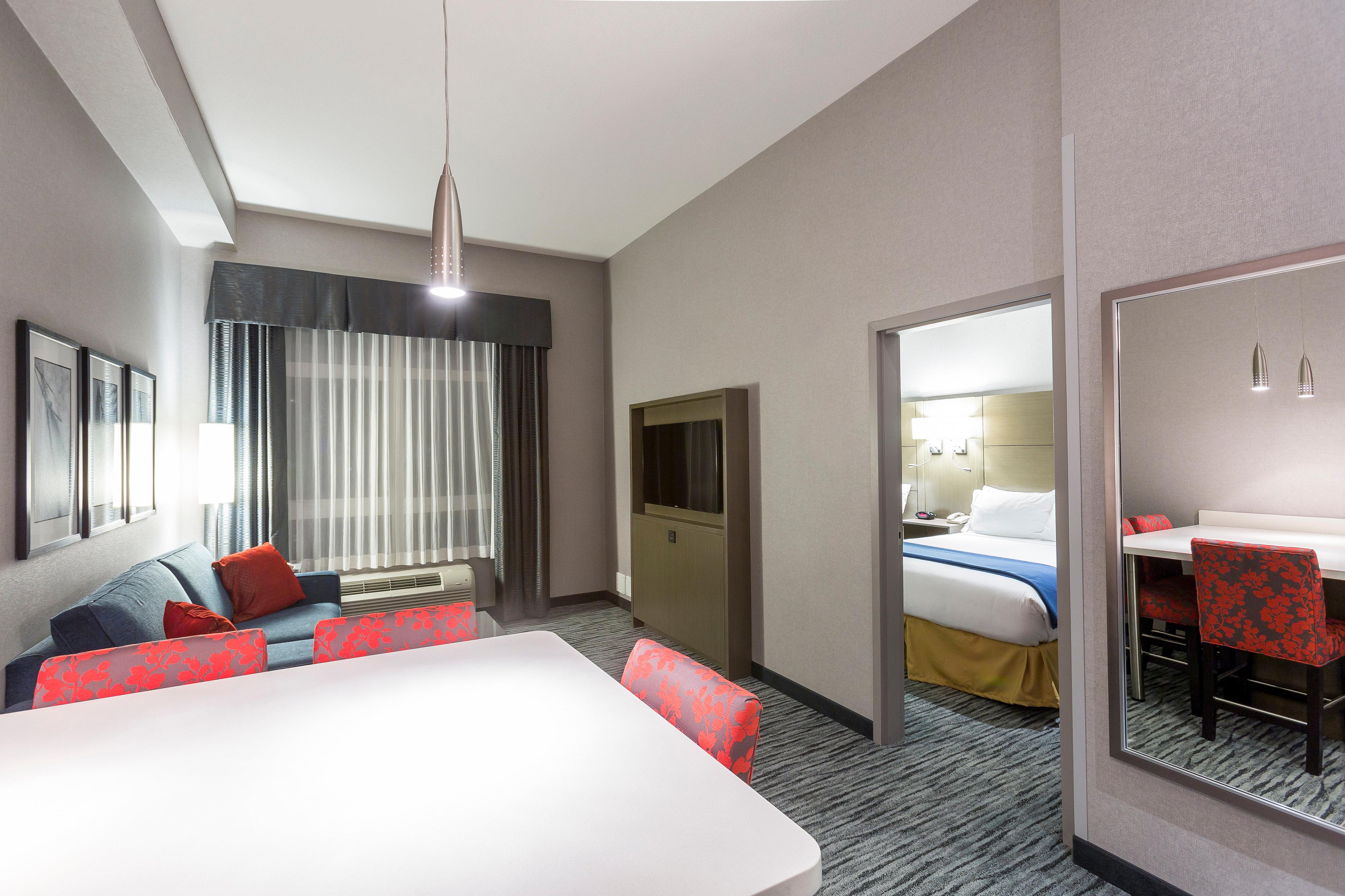 Suite Two Queen Beds One Bedroom