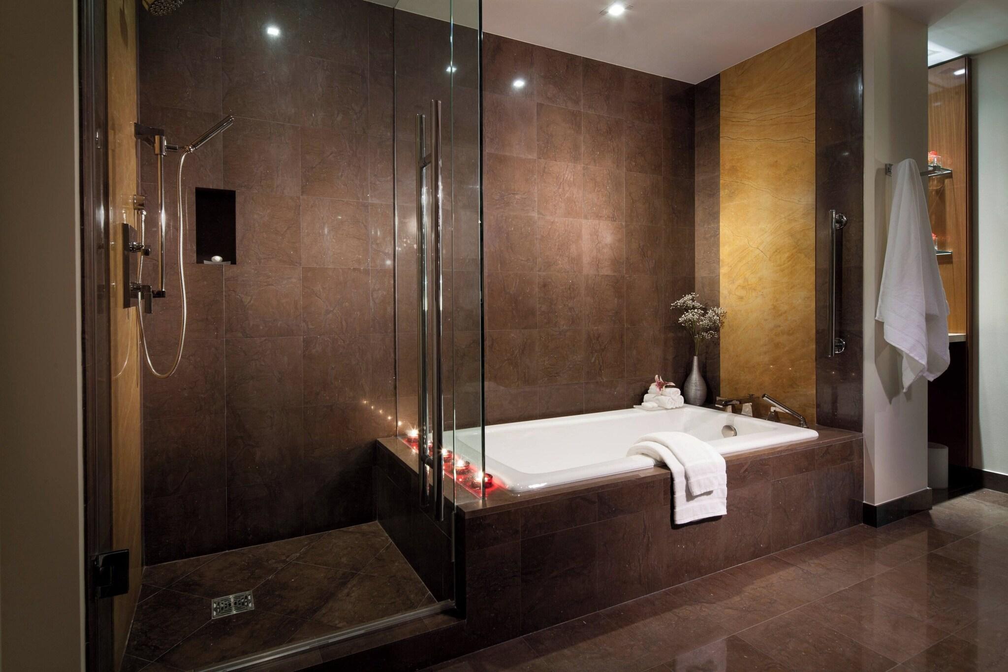 Suite Accessible with Views