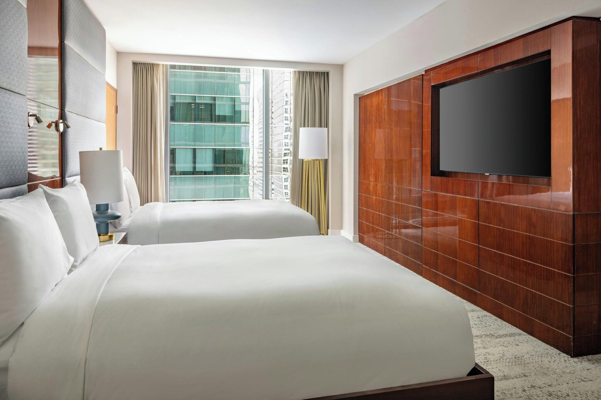 Junior Suite City View Two Double Beds