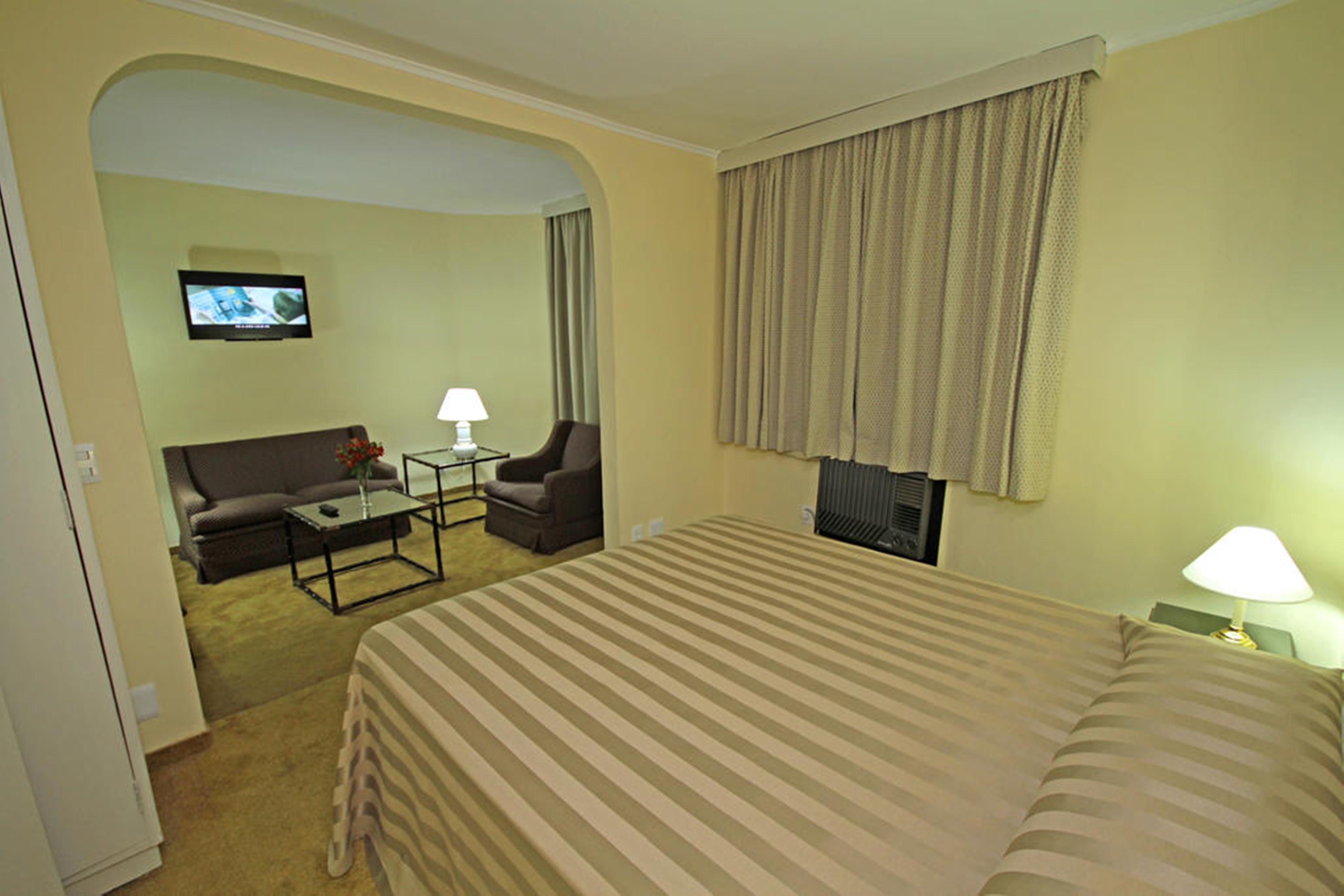 Double or Twin Standard