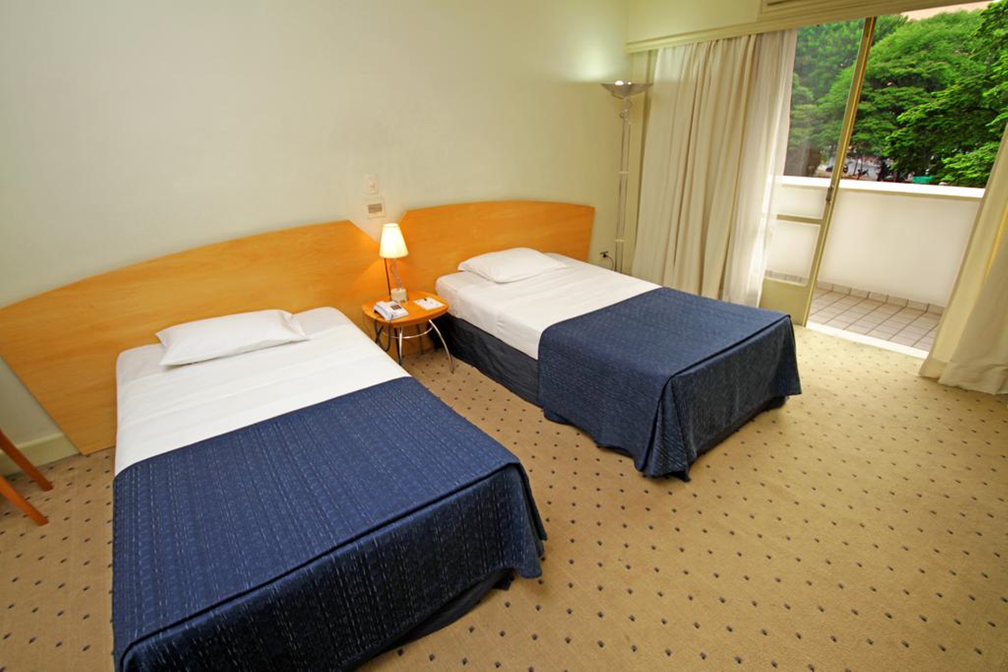 Double or Twin Standard