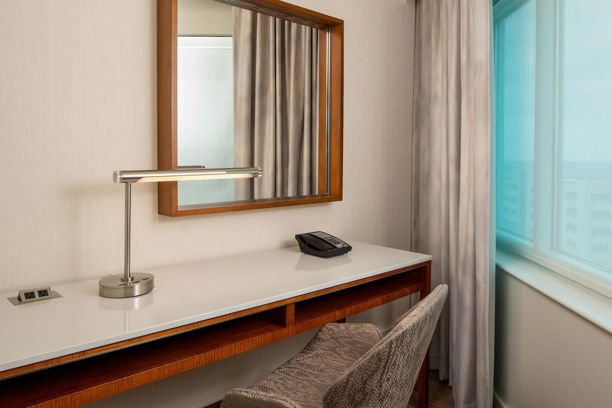 Double Deluxe King Bed