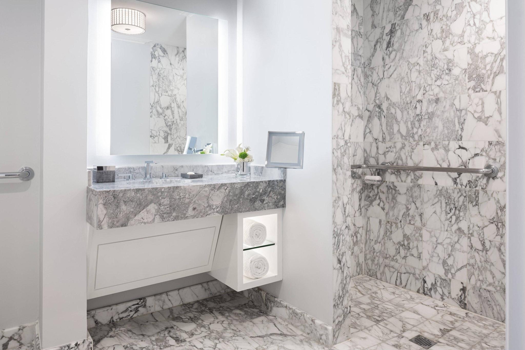 Double Accessible with Views