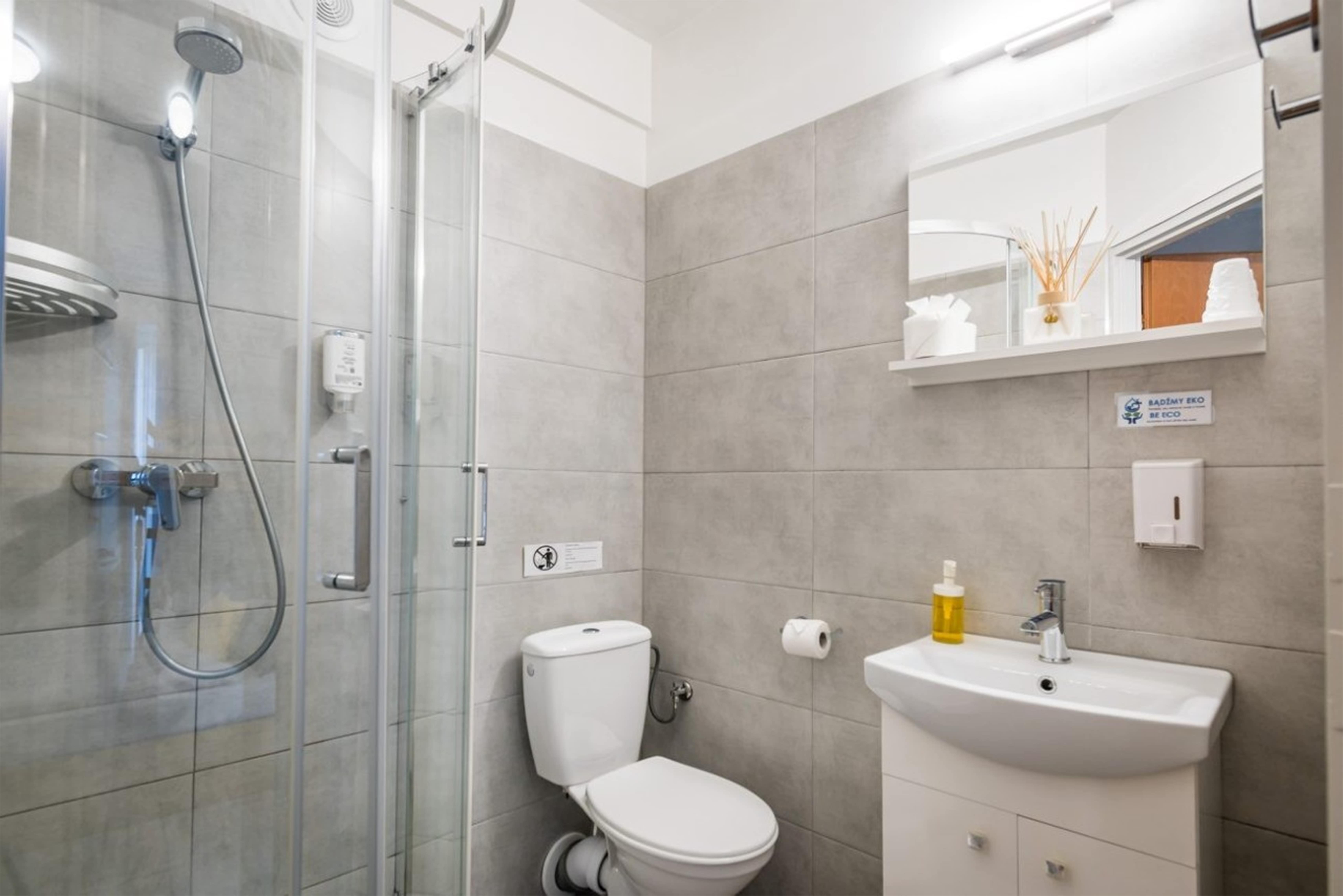 Double or Twin Standard