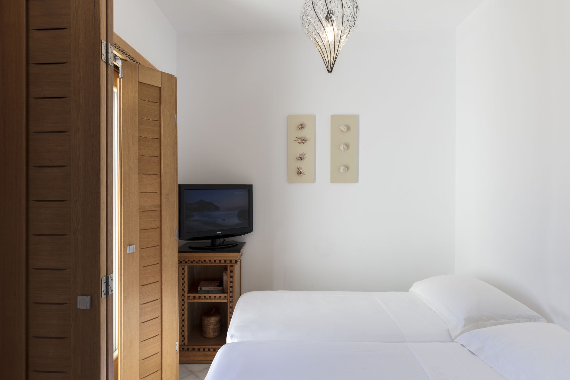 Family Room with Jacuzzi