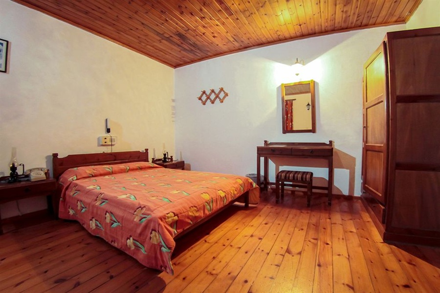 Family Room Land View