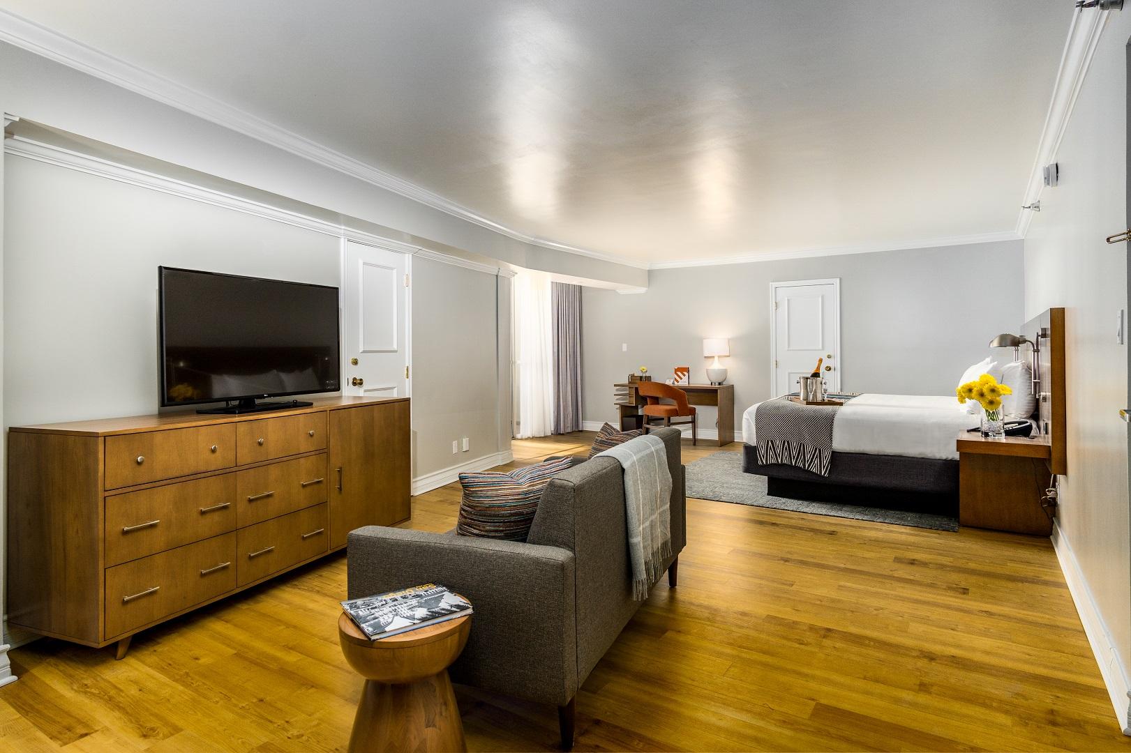 Junior Suite King Size Bed