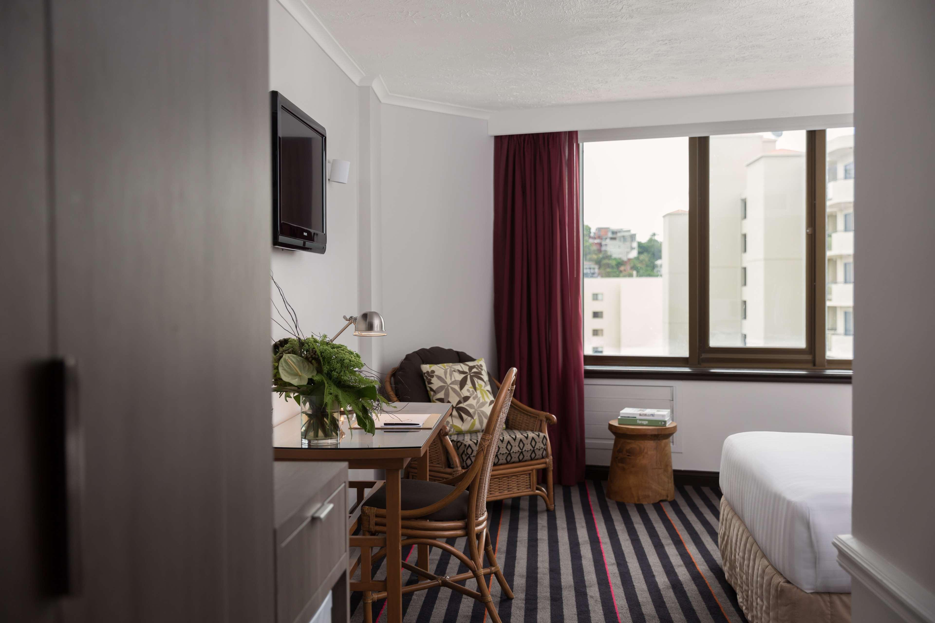 Double Deluxe Queen Bed