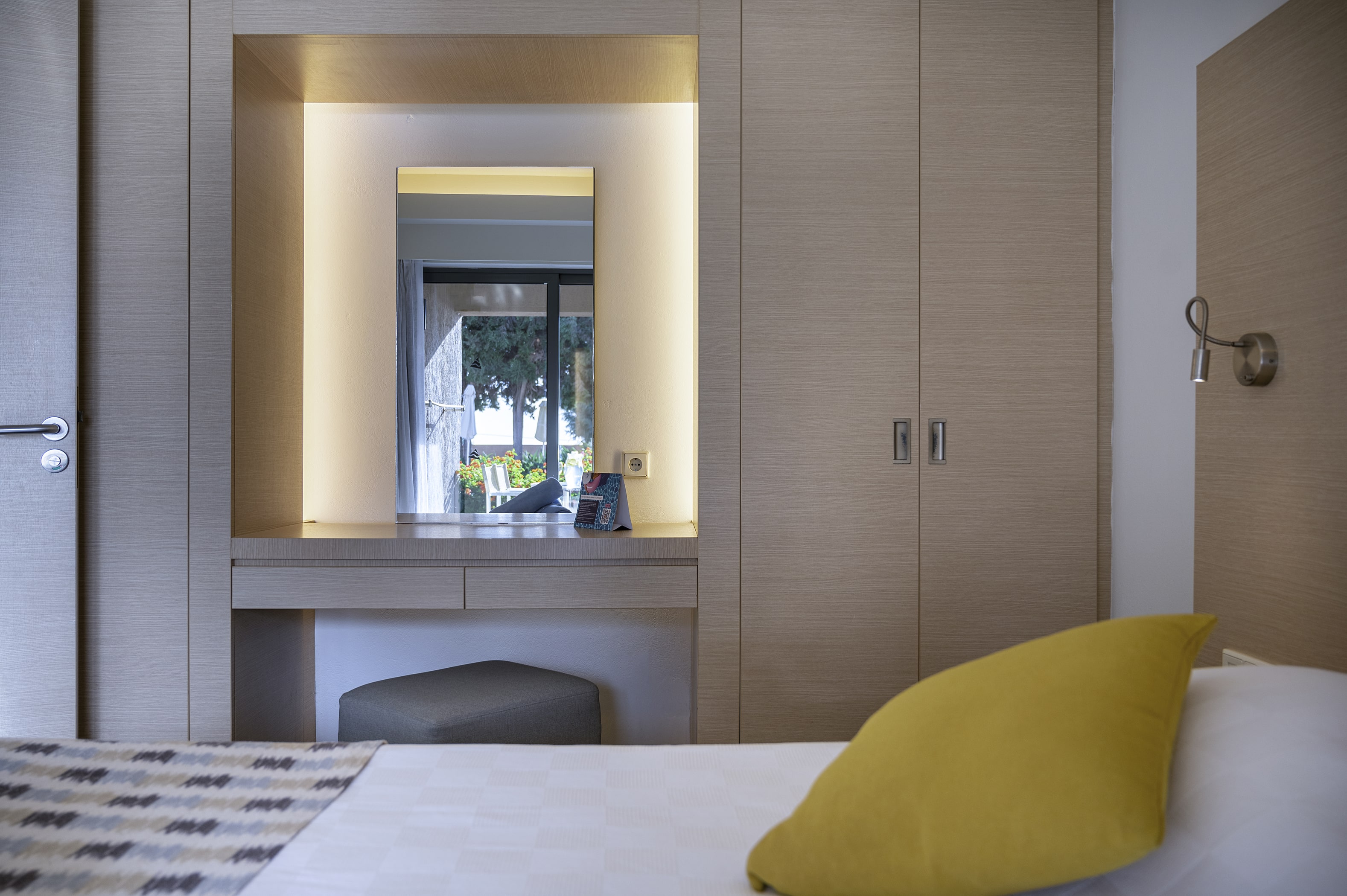 Family Room Land View