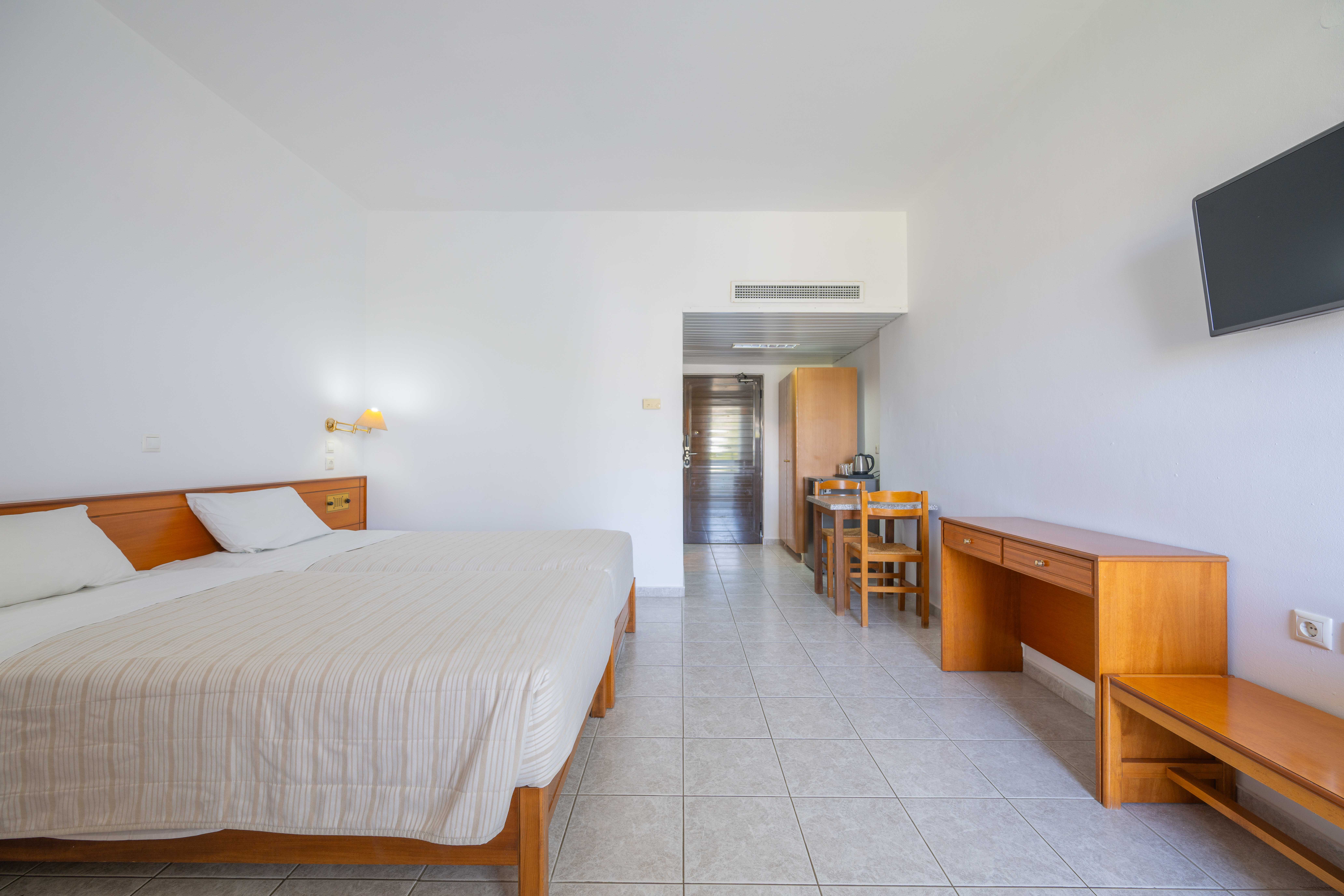 Double or Twin Standard