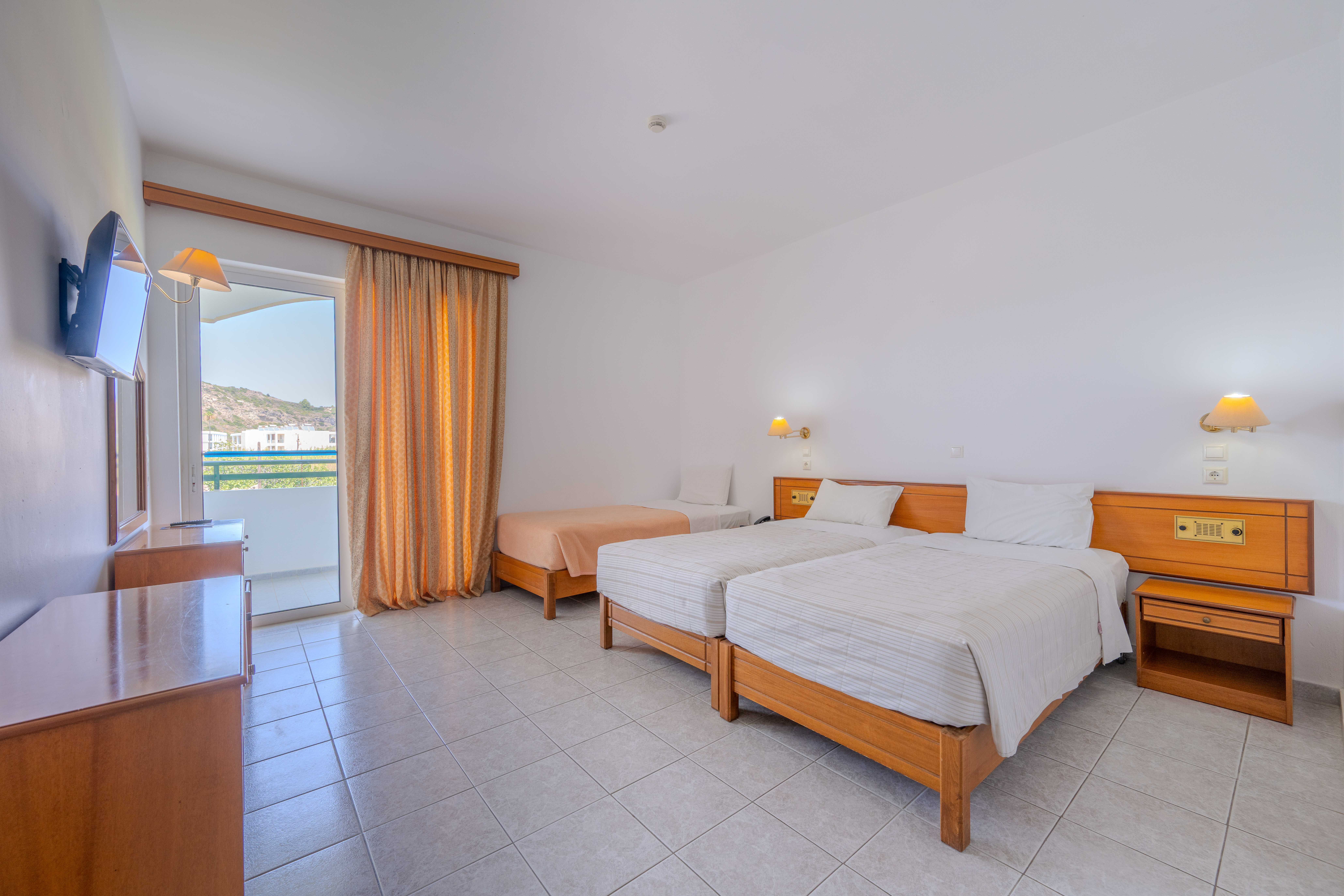 Double or Twin Standard