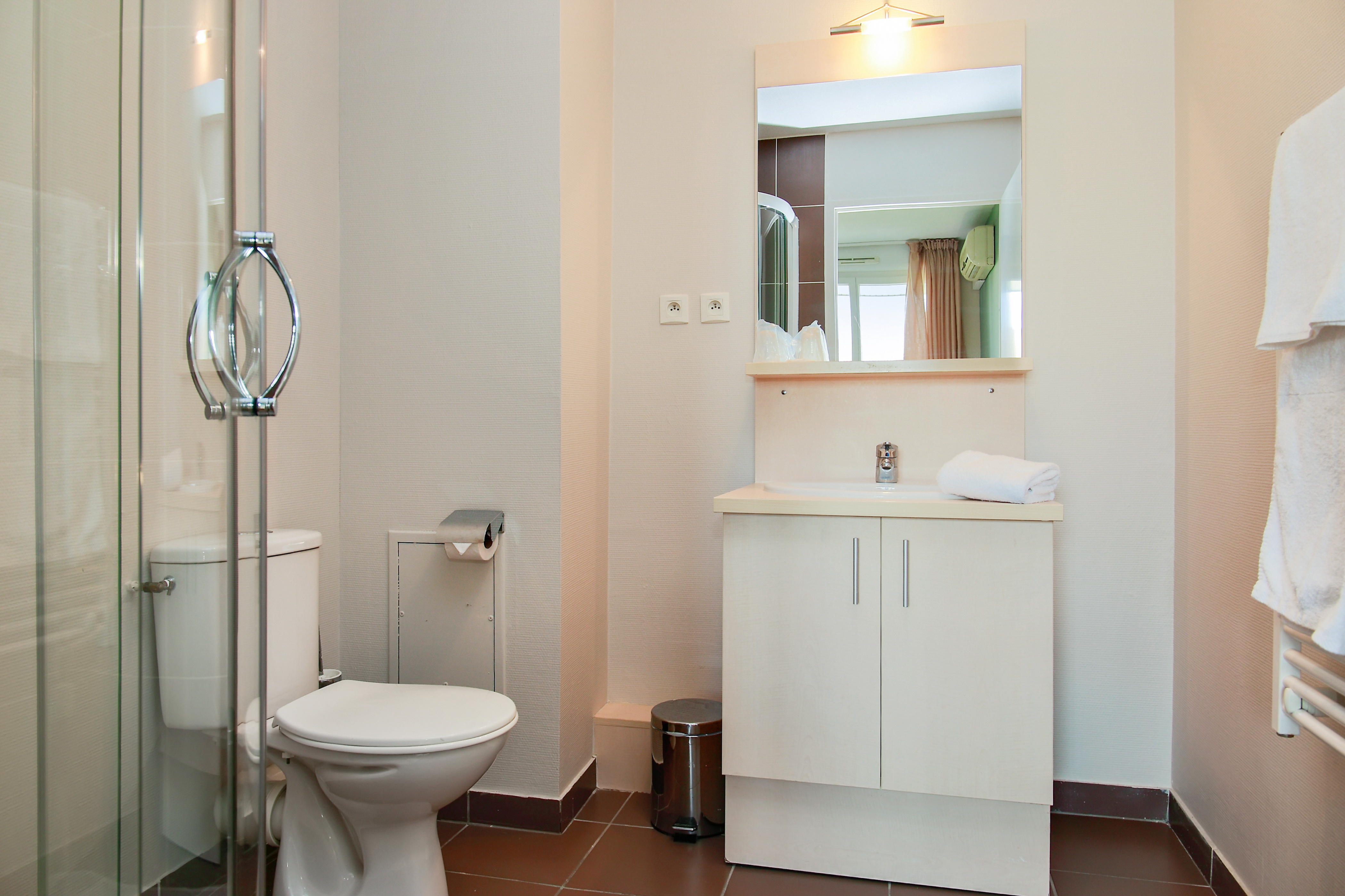 Double or Twin Standard