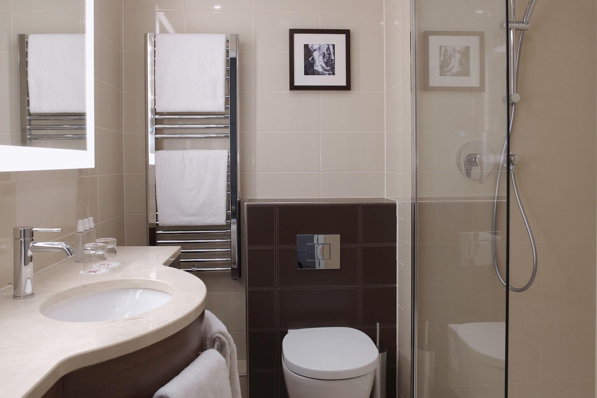 Double Superior King Bed