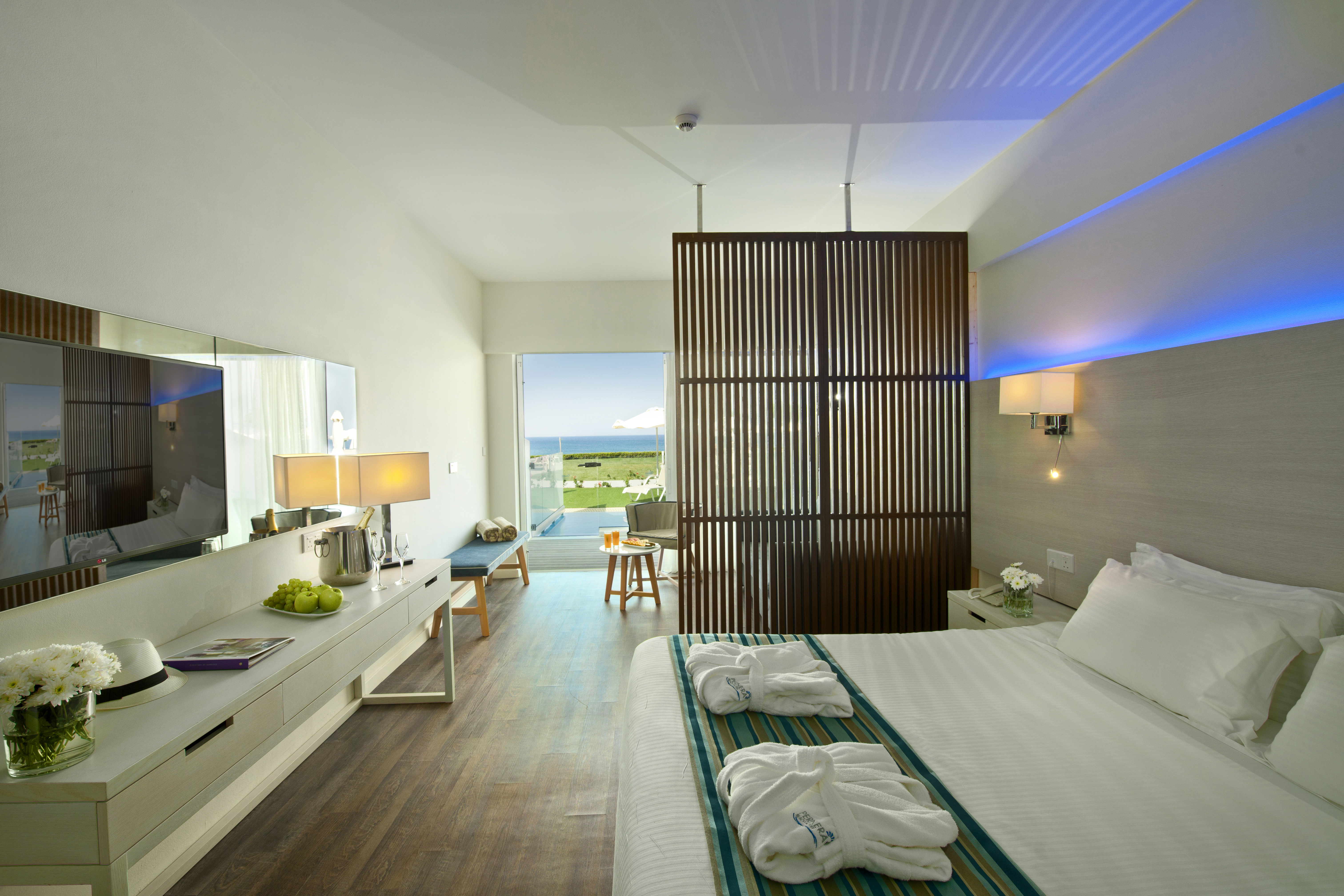 Junior Suite Sea View with Balcony