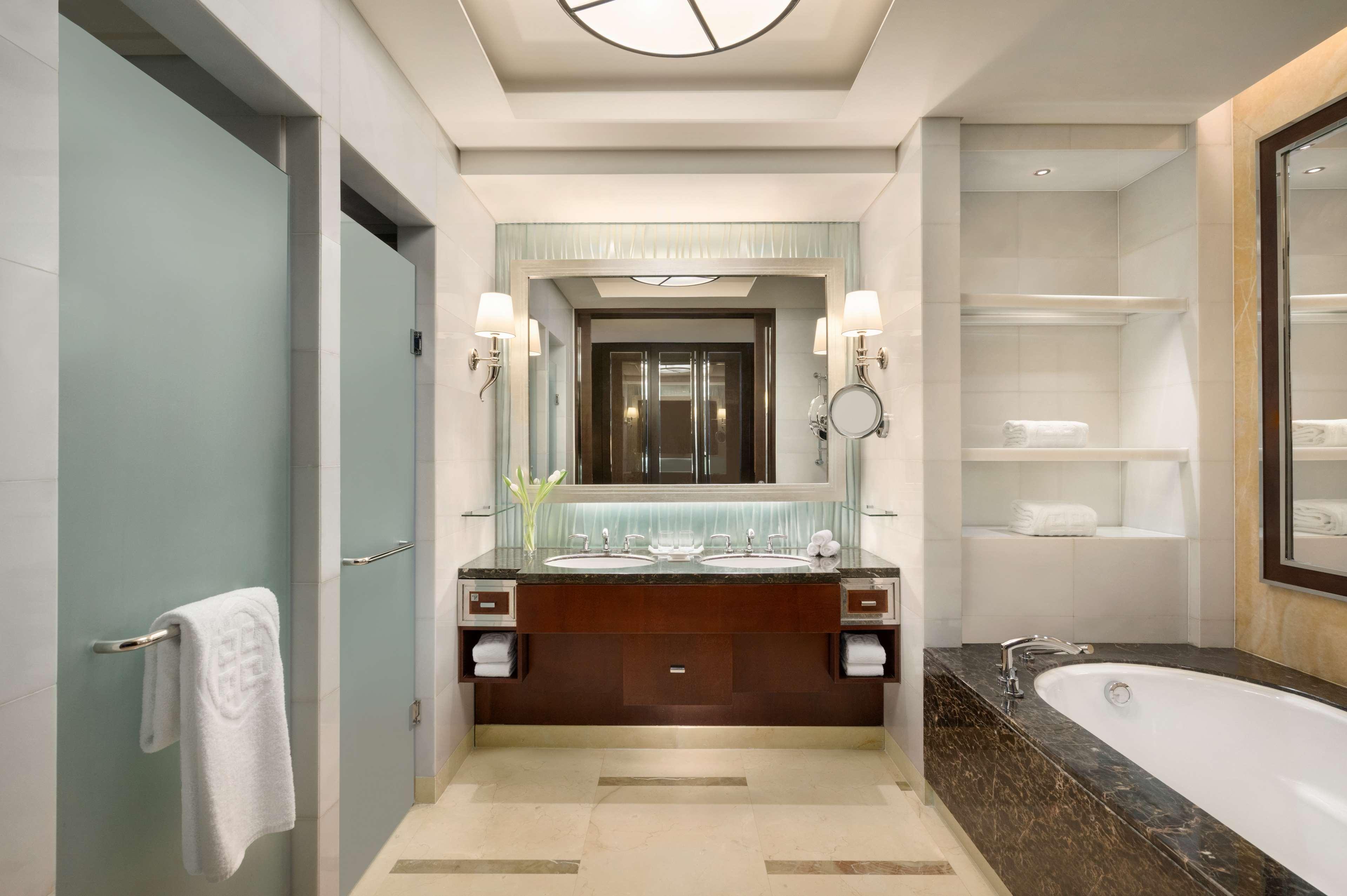 Double Executive King Bed