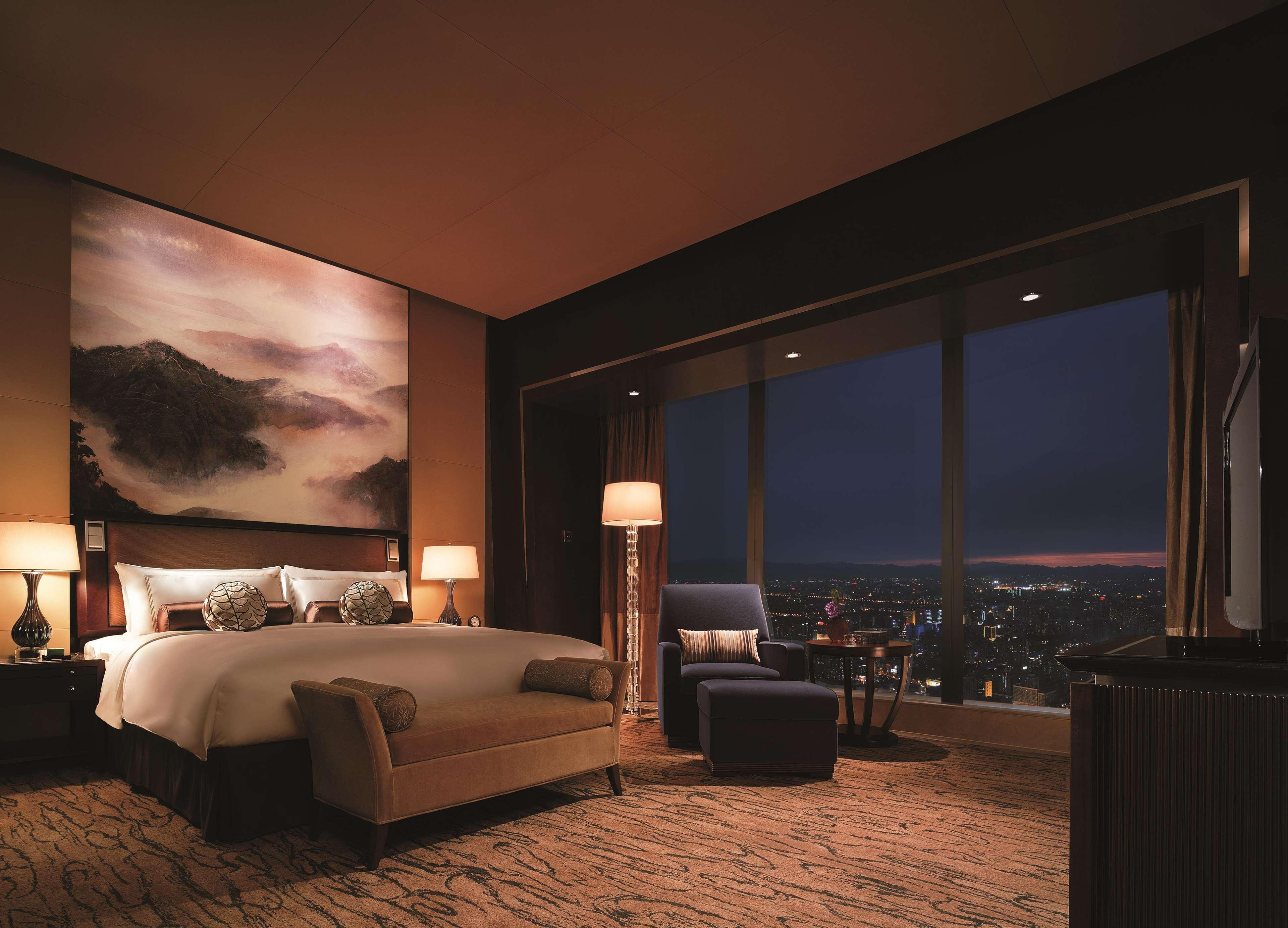 Suite Premier King Bed