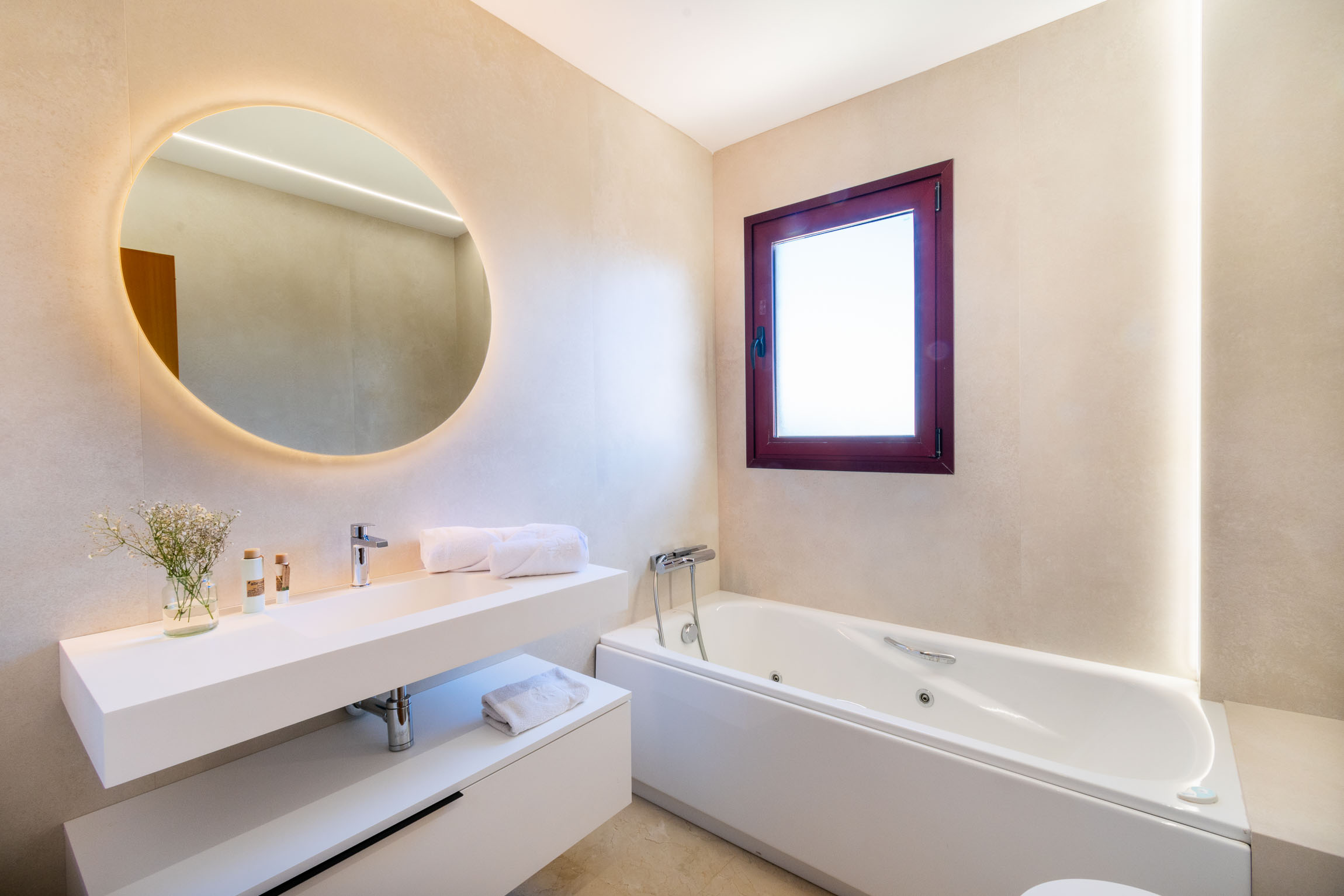 Apartment Capacity 6 Three Bedroom